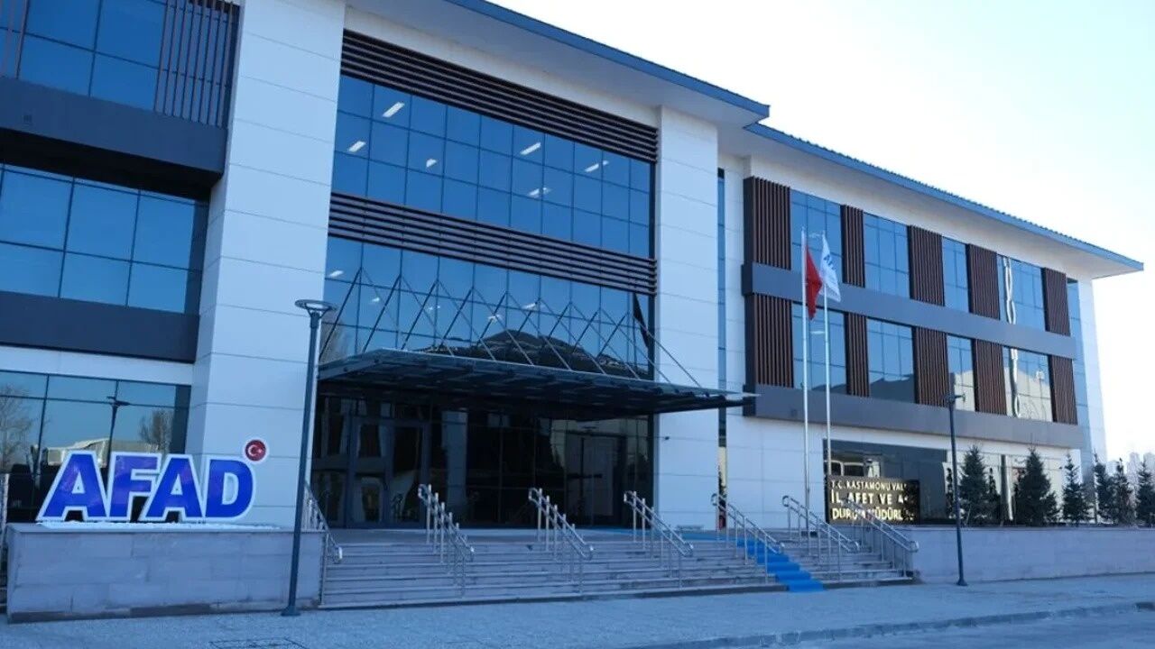 Kastamonu İl Afet ve Acil Durum Müdürlüğü nerede adres bilgileri nedir, müdürü kimdir, iletişim bilgileri nedir ?
