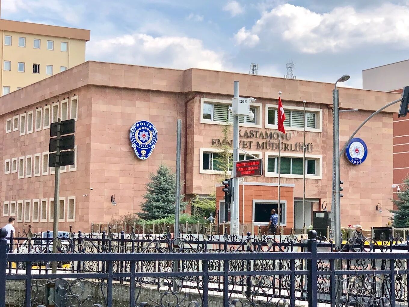 Kastamonu İl Emniyet Müdürlüğü nerede adres bilgileri nedir, müdürü kimdir, iletişim bilgileri nedir ?