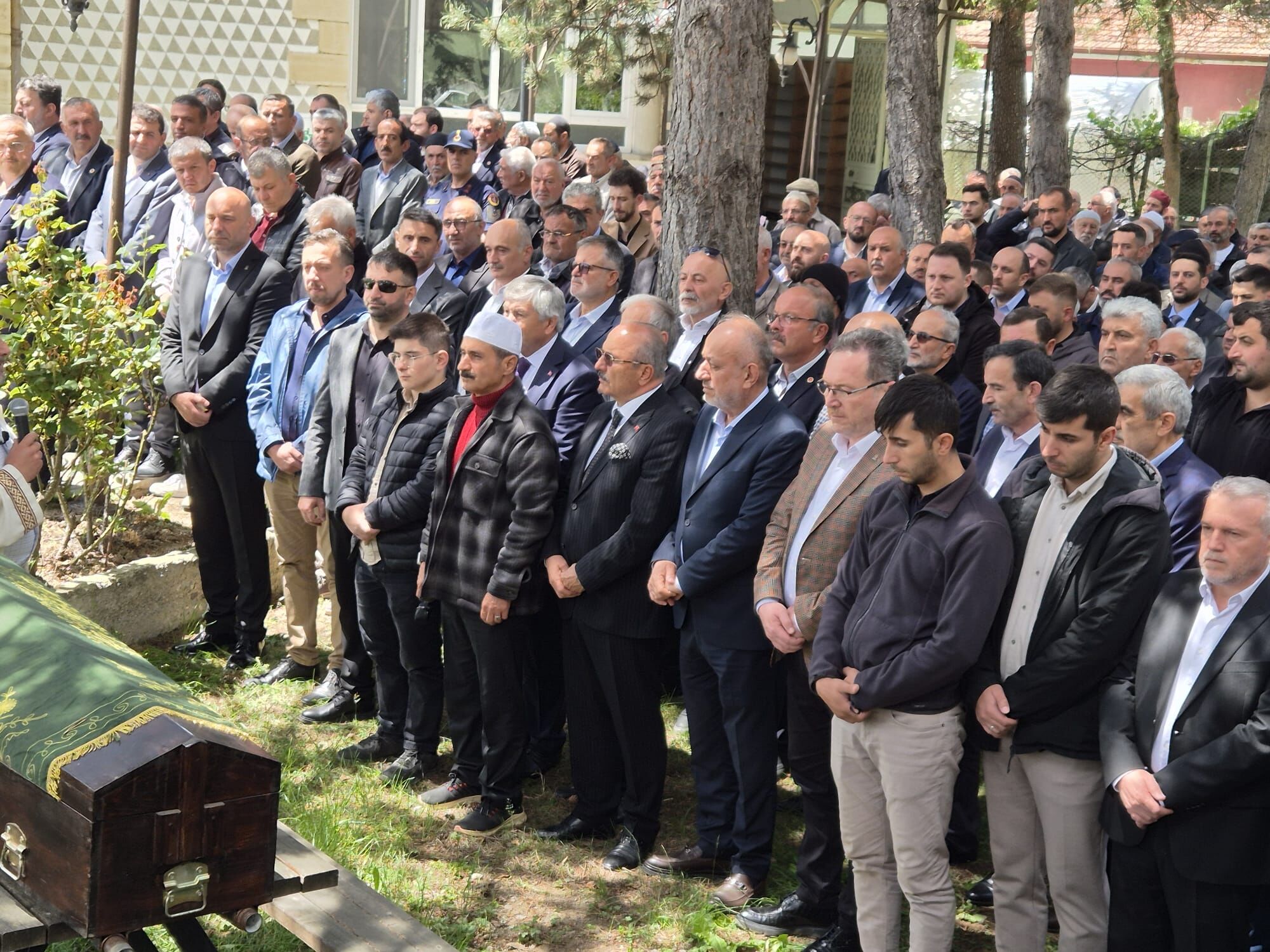 Kastamonu Siyaset Ve Iş Dünyası Cenazede Omuz Omuza (2)