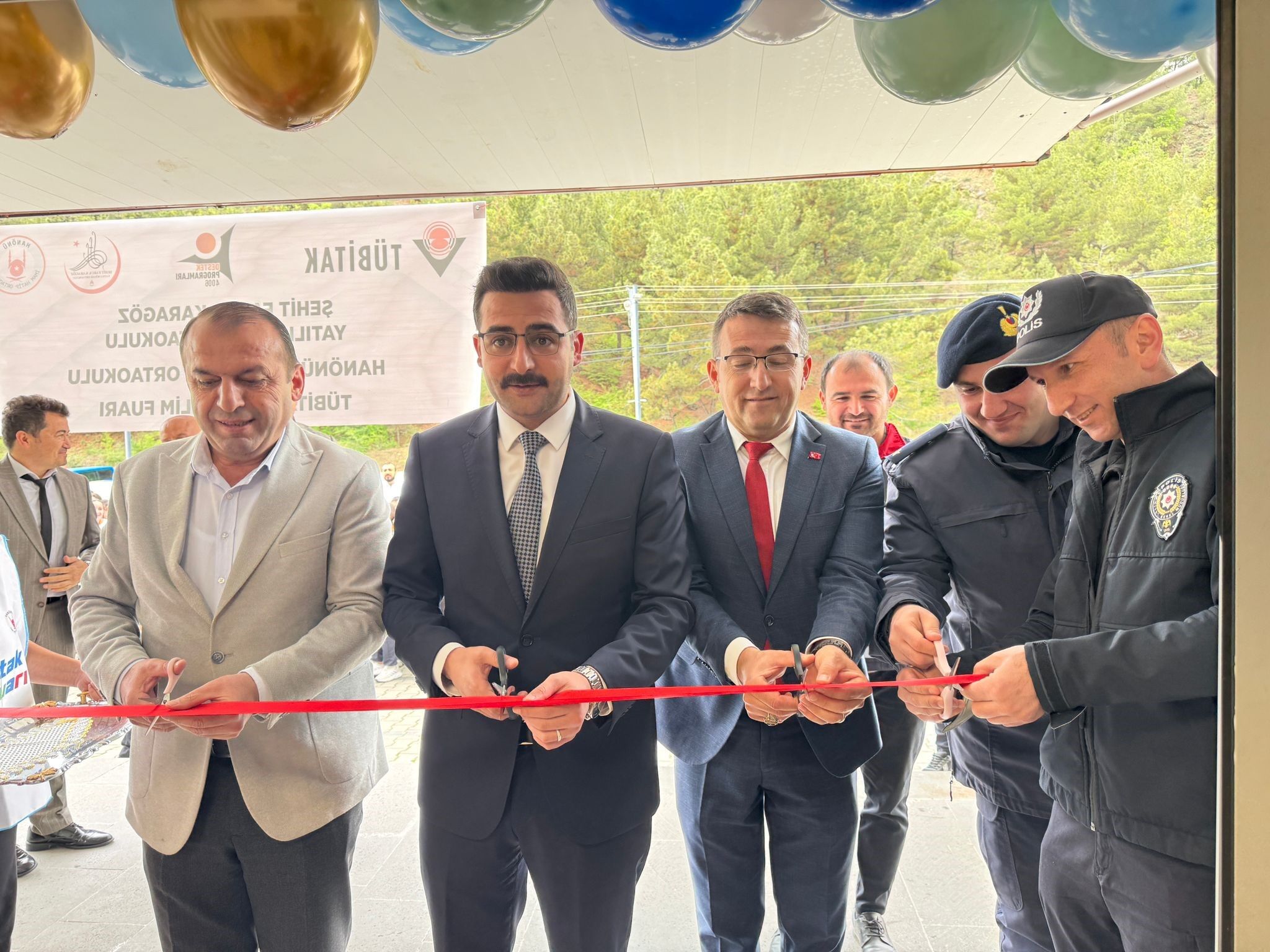 Kastamonulu Öğrenciler Projelerini Bilim Fuarında Görücüye Çıkardı (4)