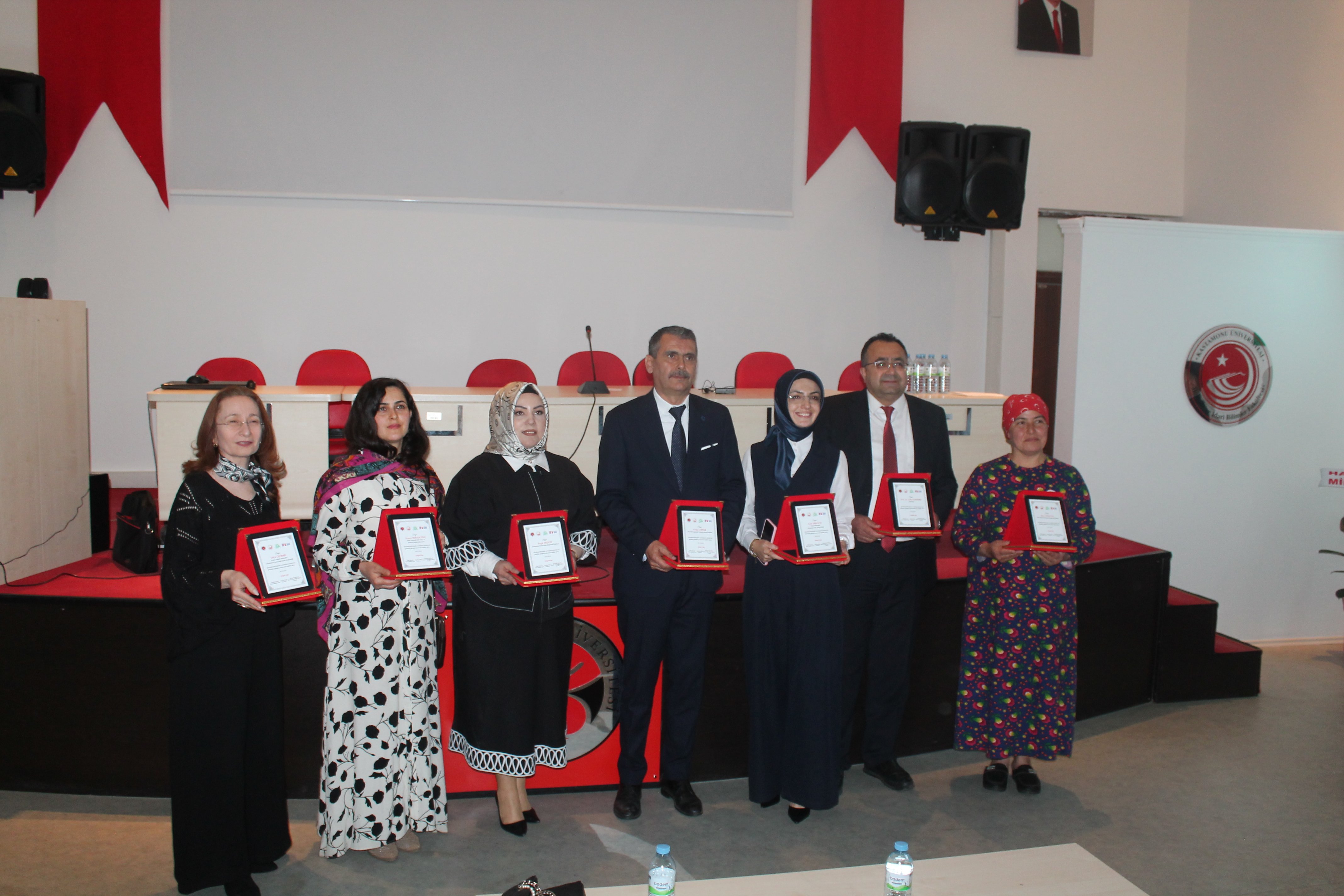 Mi̇ne Özgür Köşe (4).Jpg-2