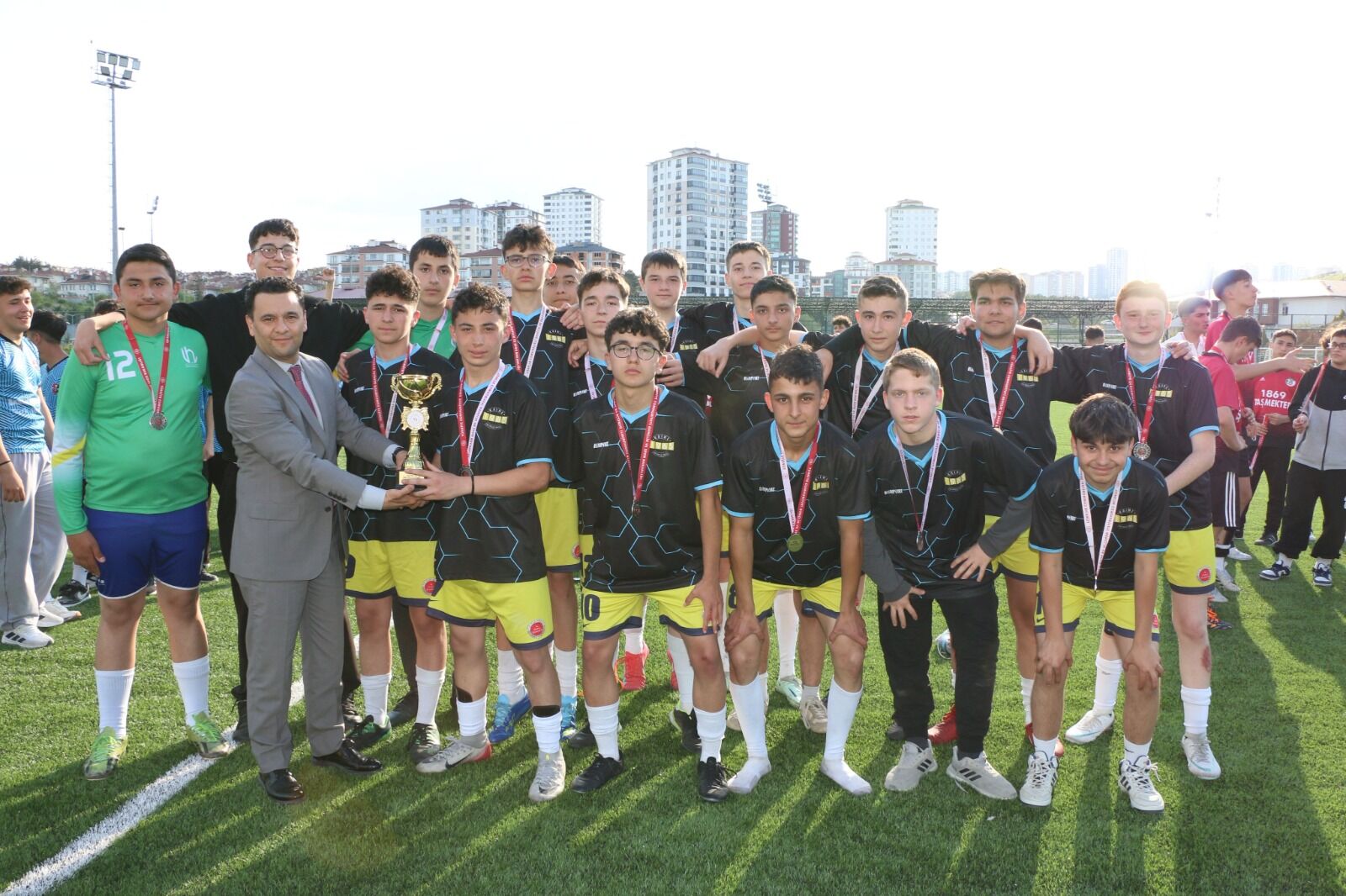 Okul Sporlarında Futbol Heyecanı Sona Erdi (4)