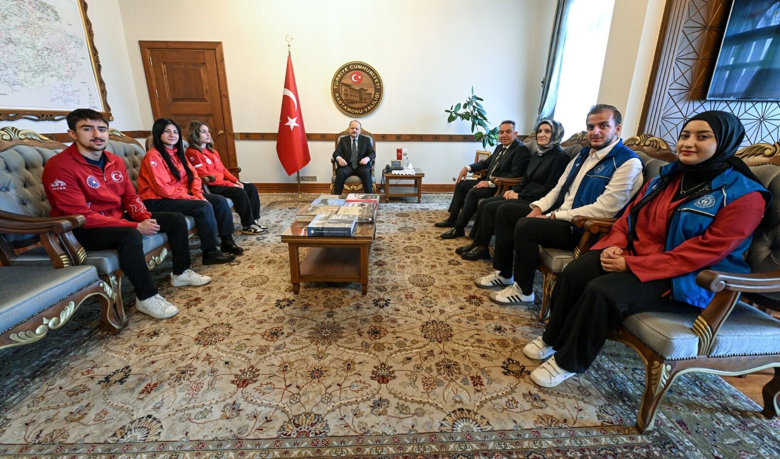 Vali Dallı, Gençlik Haftası’nda Genç Sporcuları Ağırladı (4)