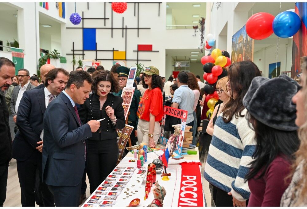 Yabancı Dil Festivali Kampüste Renkli Görüntüler Oluşturdu (2)