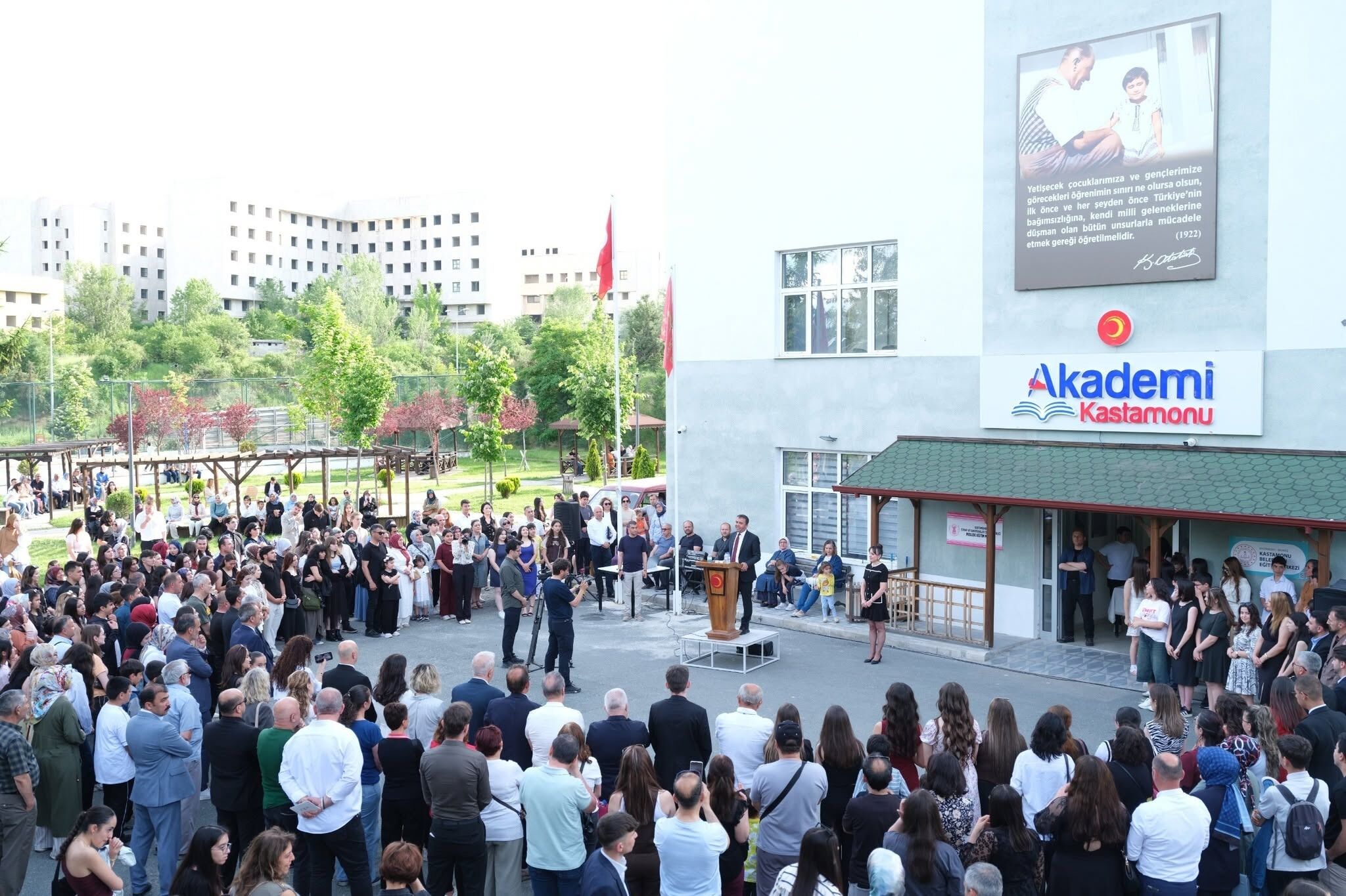 Akademi Kastamonu’da Mezuniyet Heyecanı (2)