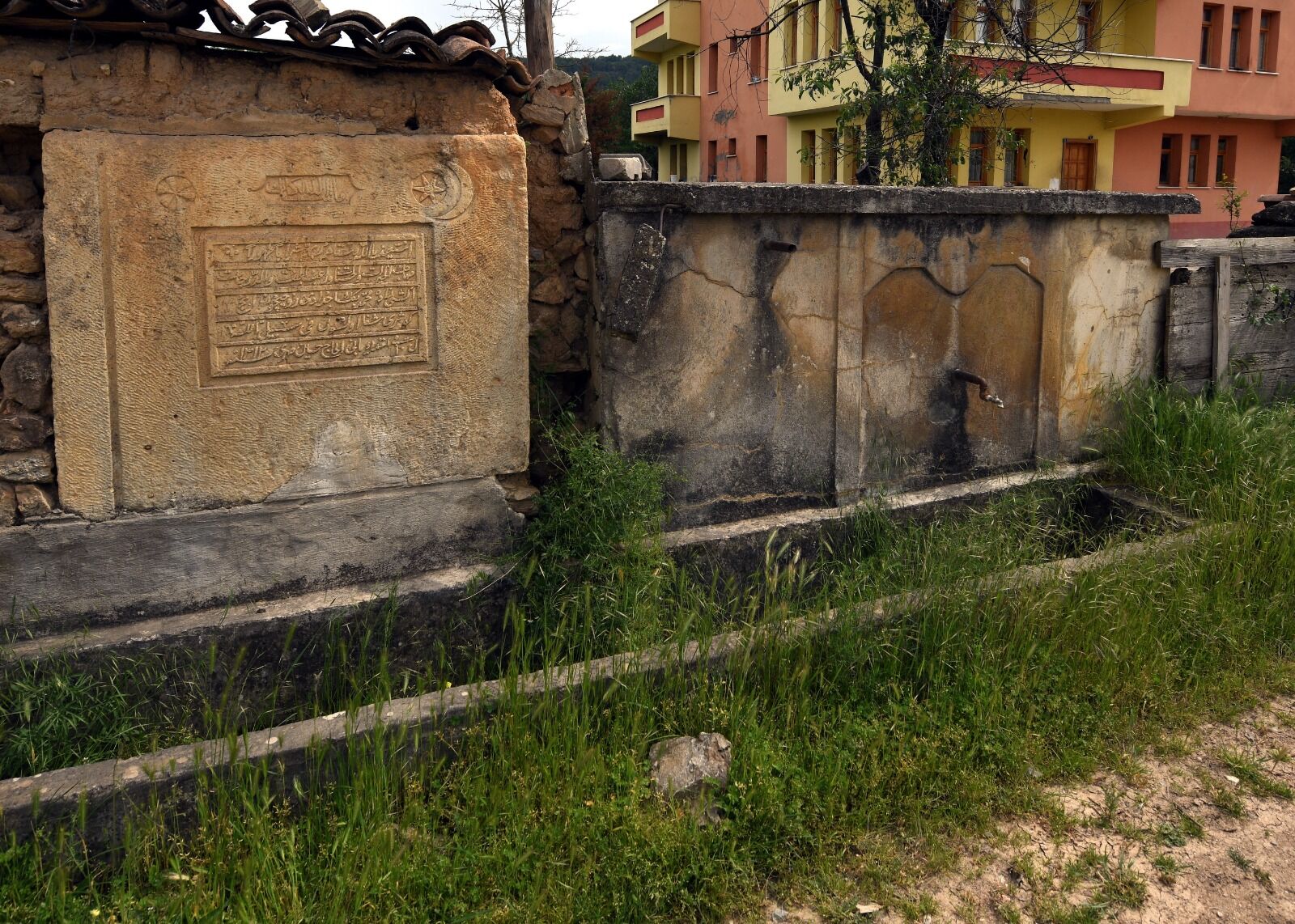 Bekdemirekşi Köyünde Taşlara Kazınan Tarih (11)