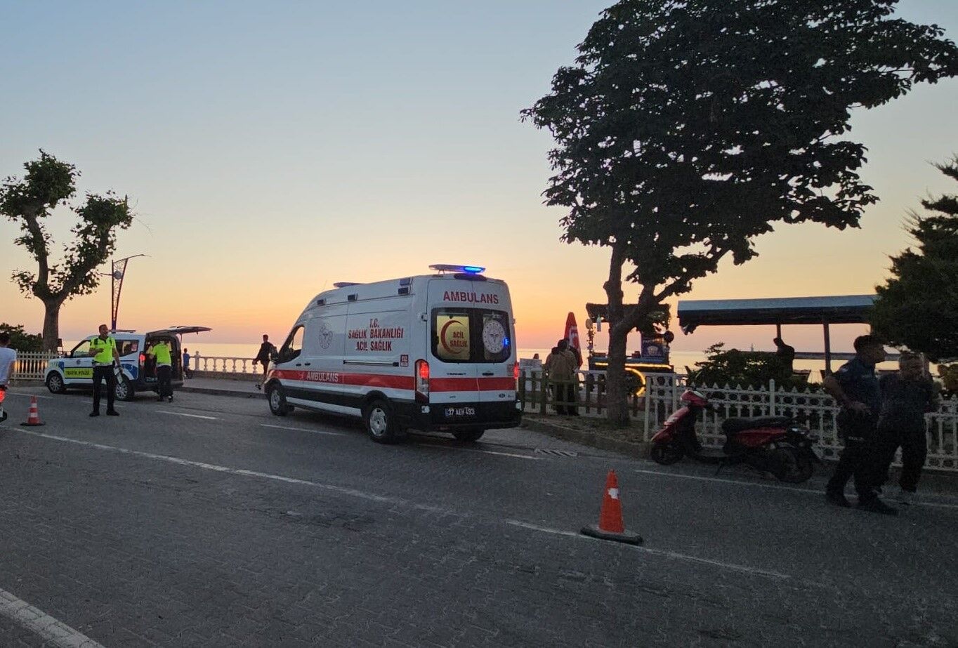 Cide Yayaya Carptı Yaralandi (2)