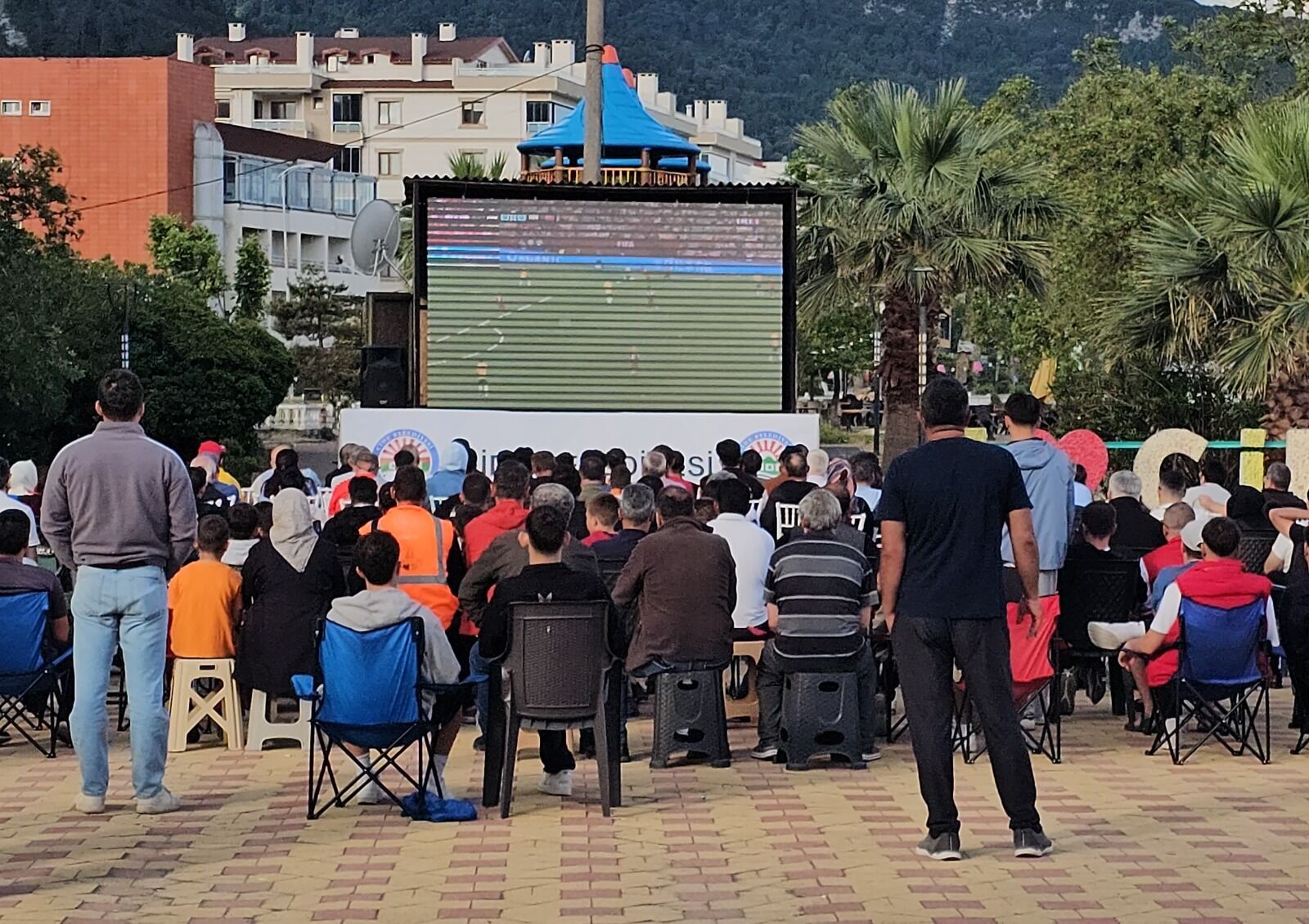 Cide'de Milli Maç Coşkusu Hep Birlikte Yaşandı (1)