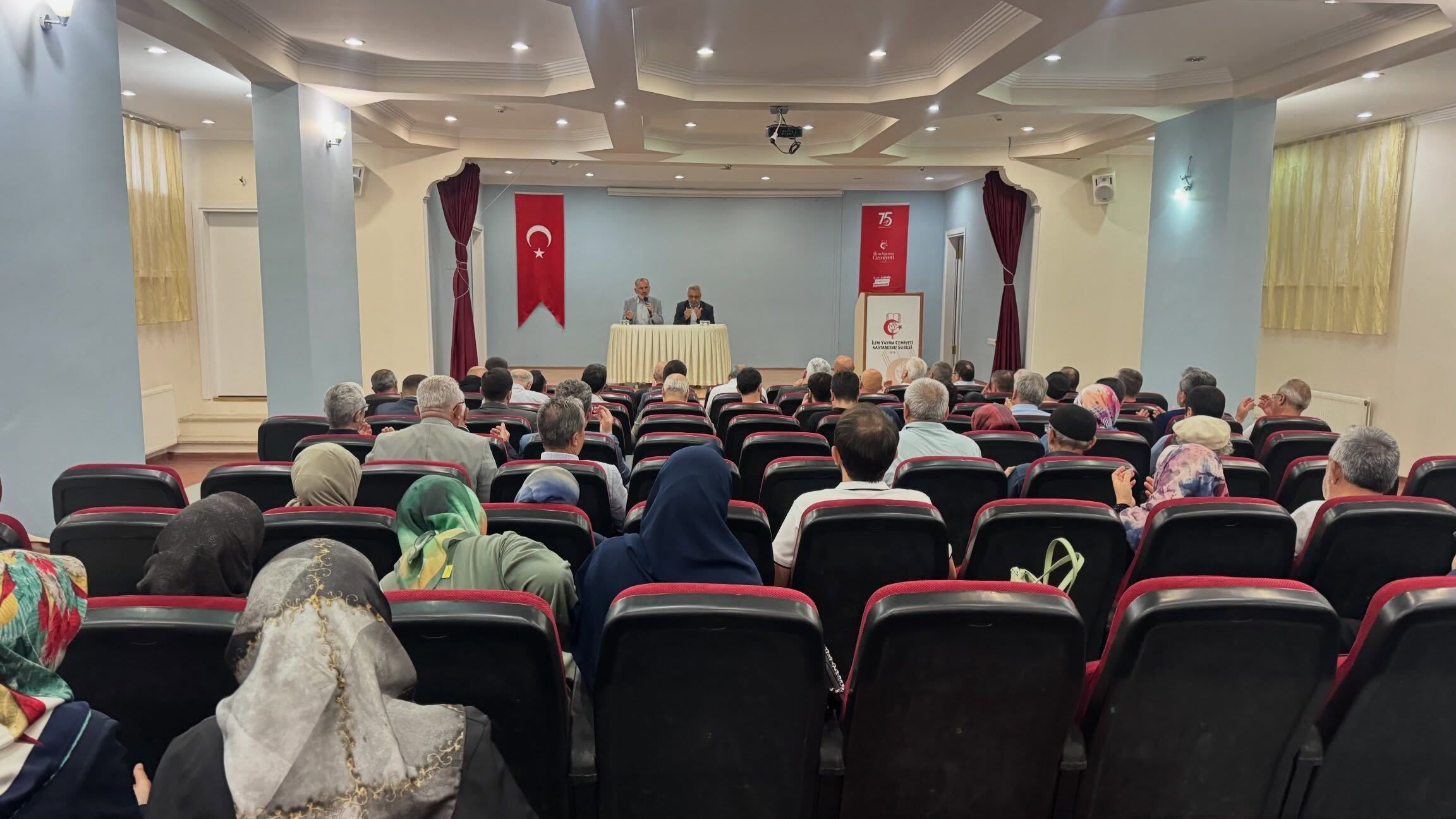 Haber İyc Geleneksel Aşure Programı Yapıldı (3)