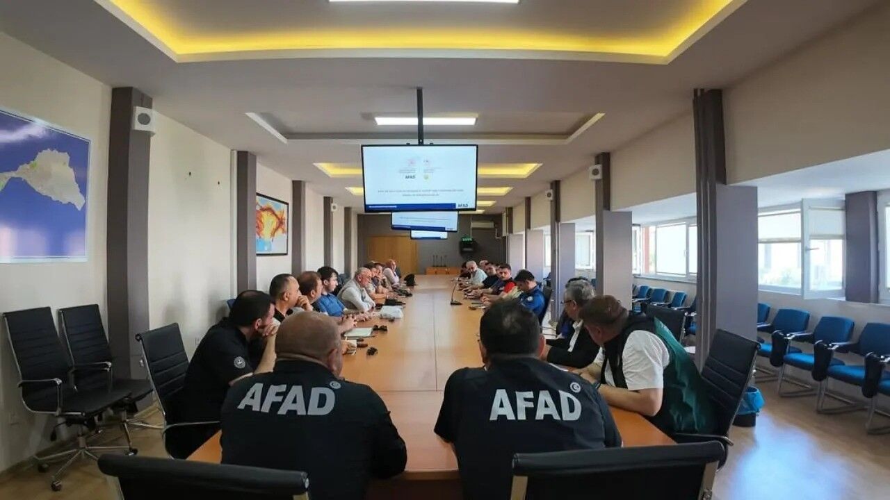 Kastamonu İl Müdürü Sinop'ta Kurumlara Sunum Yaptı (2)