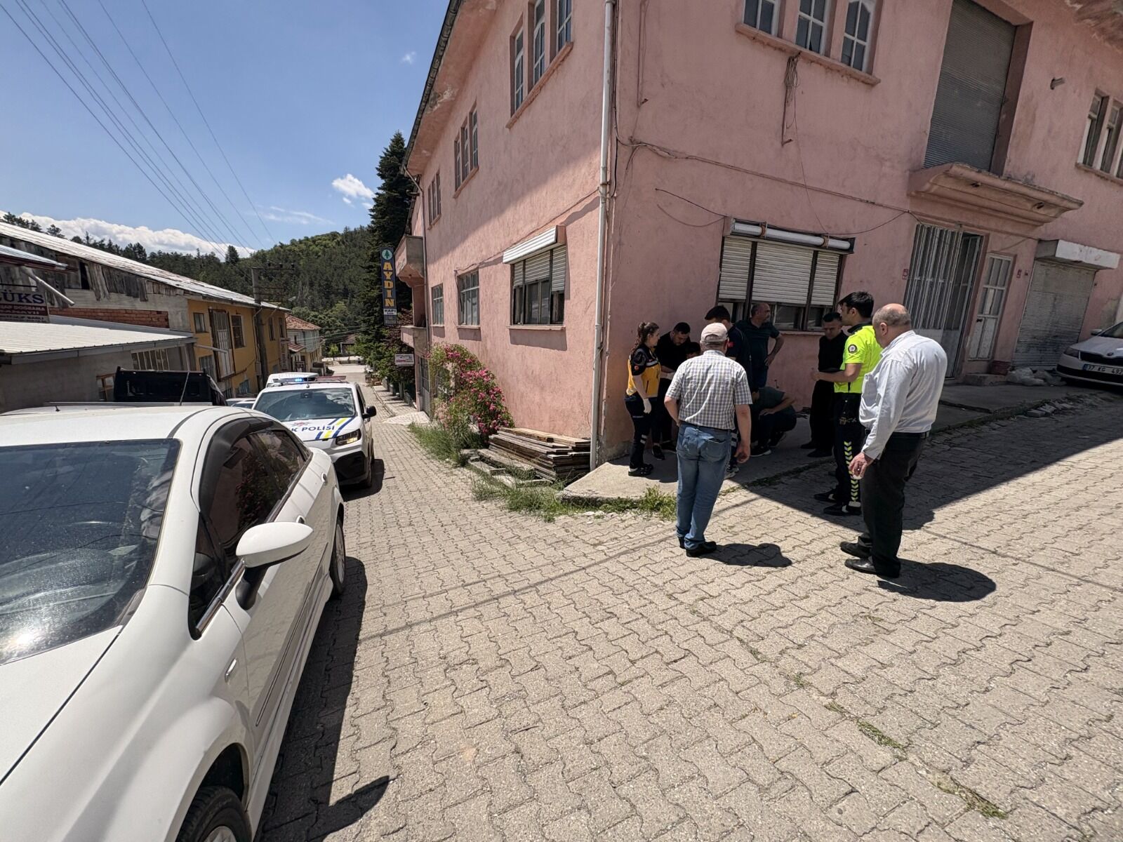 Kastamonu'da 10 Yaşındaki Çocuğa Araba Çarptı (2)
