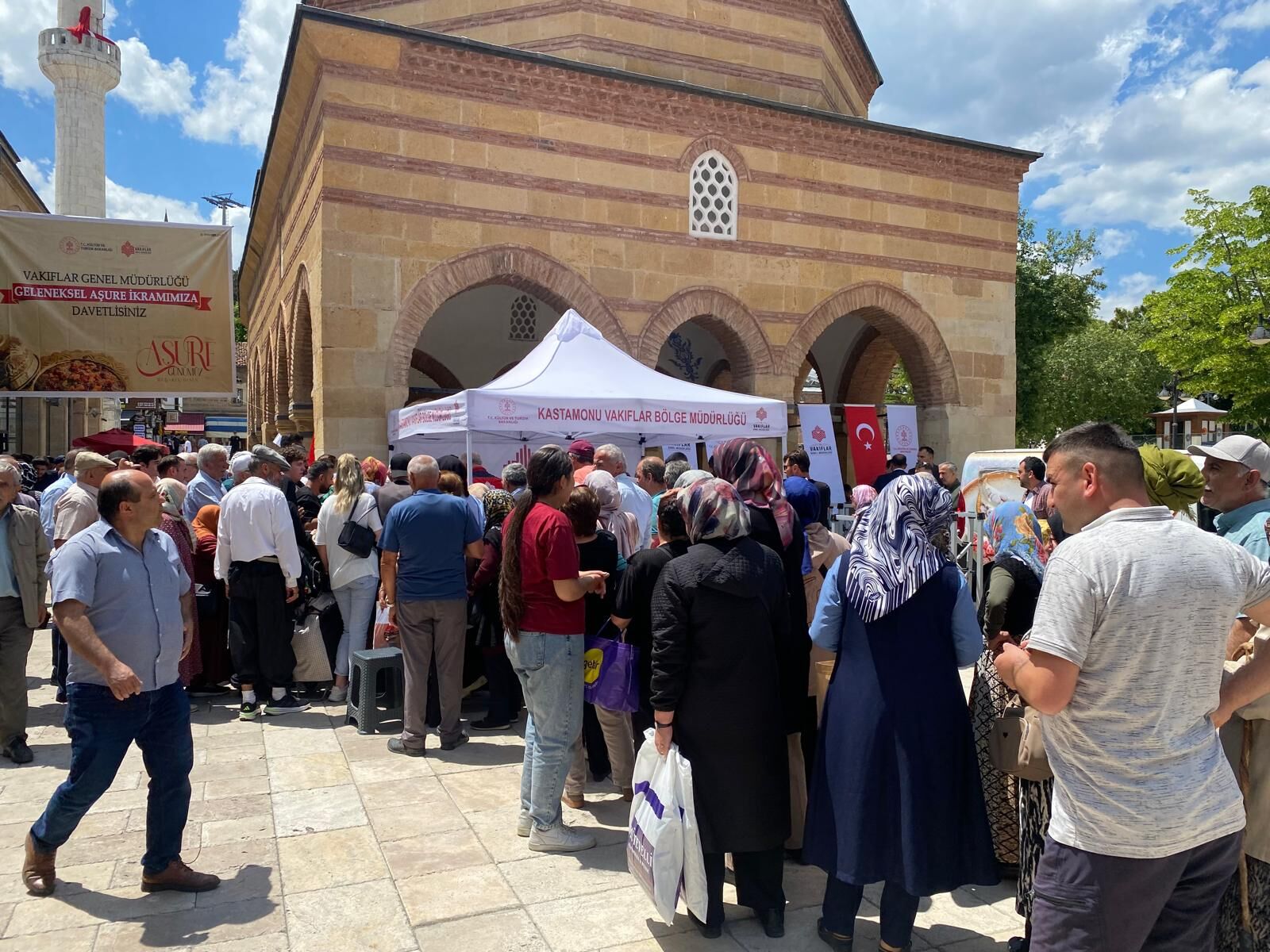 Kastamonu’da 2 Bin 600 Kişiye Aşure Ikramı (2)