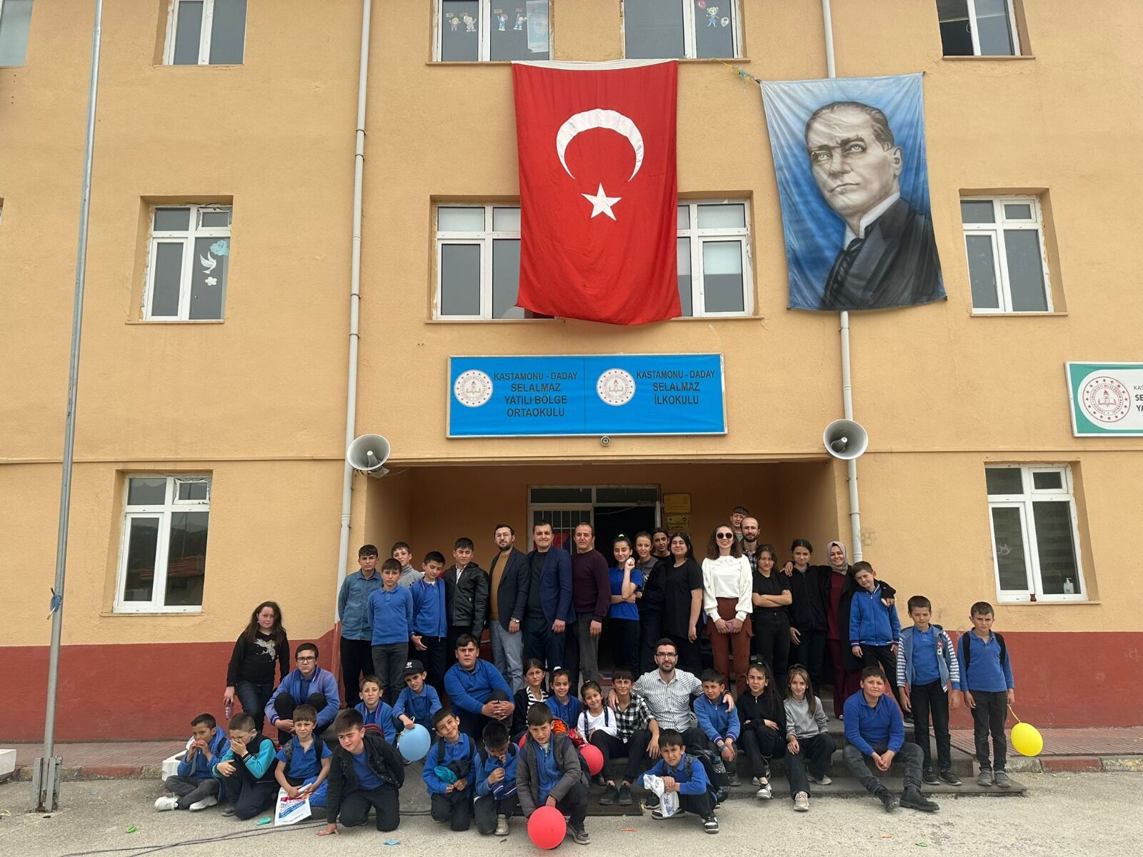 Kastamonu’da Bölge Ortaokulu Tarihe Karışıyor! (2)