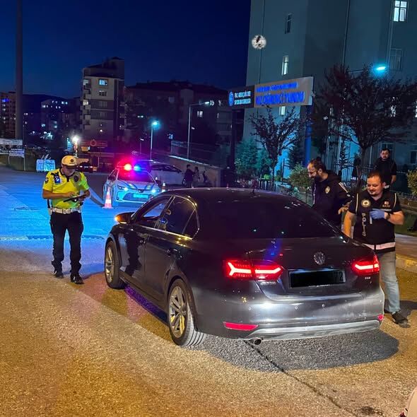 Kastamonu’da Huzur Operasyonu Binden Fazla Kişi Tek Tek Sorgulandı (3)