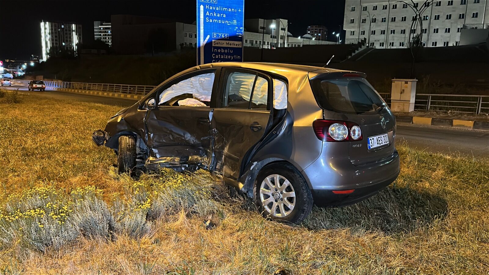 Kastamonu'da Kavşakta Feci Kaza 4 Yaralı (4)