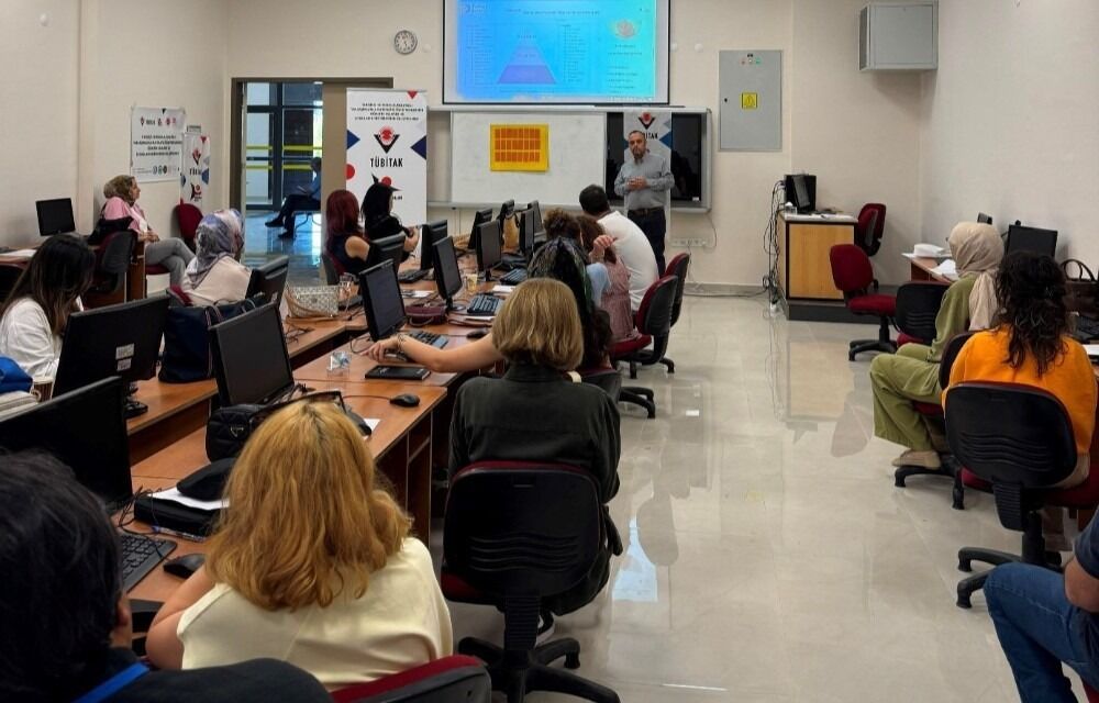 Kastamonu’da Matematik Öğretmenlerine Tübi̇tak Destekli Eğitim 1