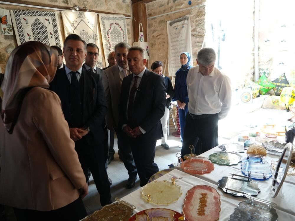 Kyk Öğrencilerinin El Emeği Eserleri Saray Hamamı’nda Sergilendi 1