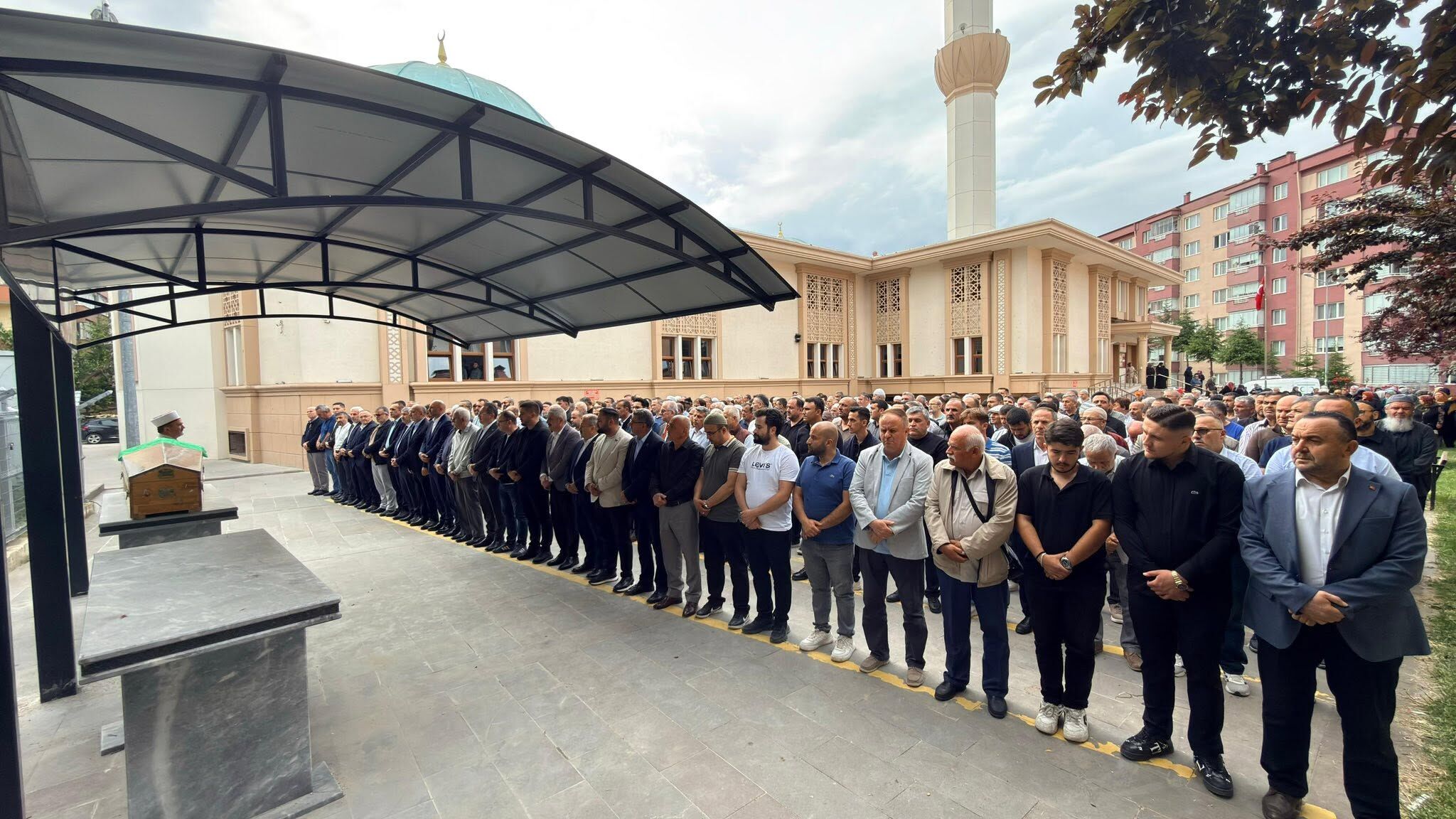 Milletvekili Ekmekci’nin Acı Günü (1)