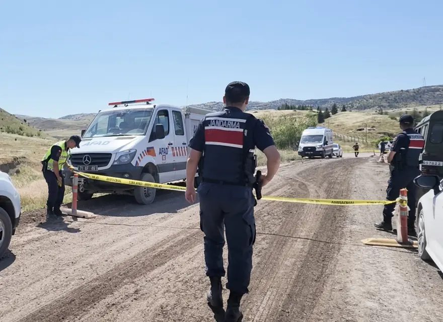 Mühimmat Deposunda Patlama İki Kişi Hayatını Kaybetti (1)