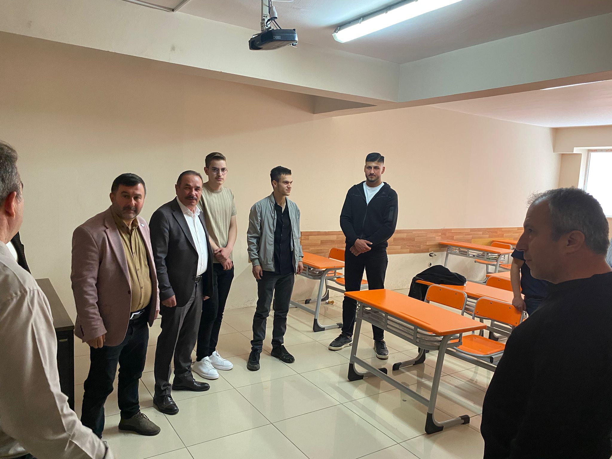 Oto Tamircileri Odası’ndan Mesleki Eğitim Merkezi’ne Anlamlı Ziyaret (1)