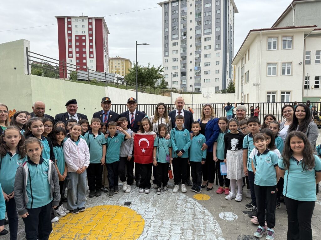 Şehit Uğur Yıldız, Adını Taşıyan Okulda Dualarla Anıldı (2)