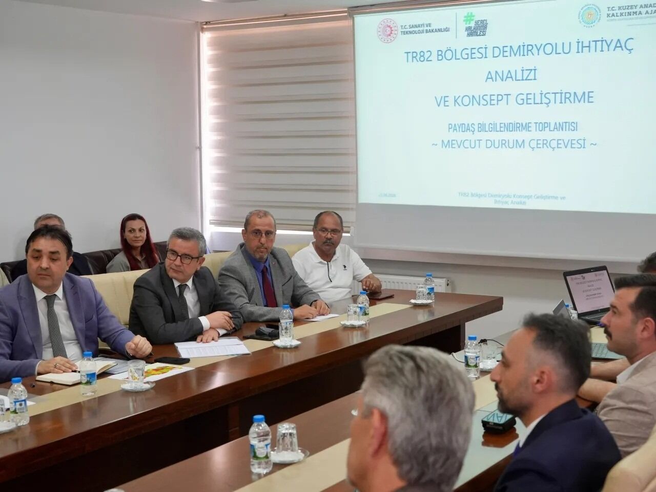 Sinop'ta Kastamonu'yu Ilgilendiren Demiryolu Toplantısı (1)