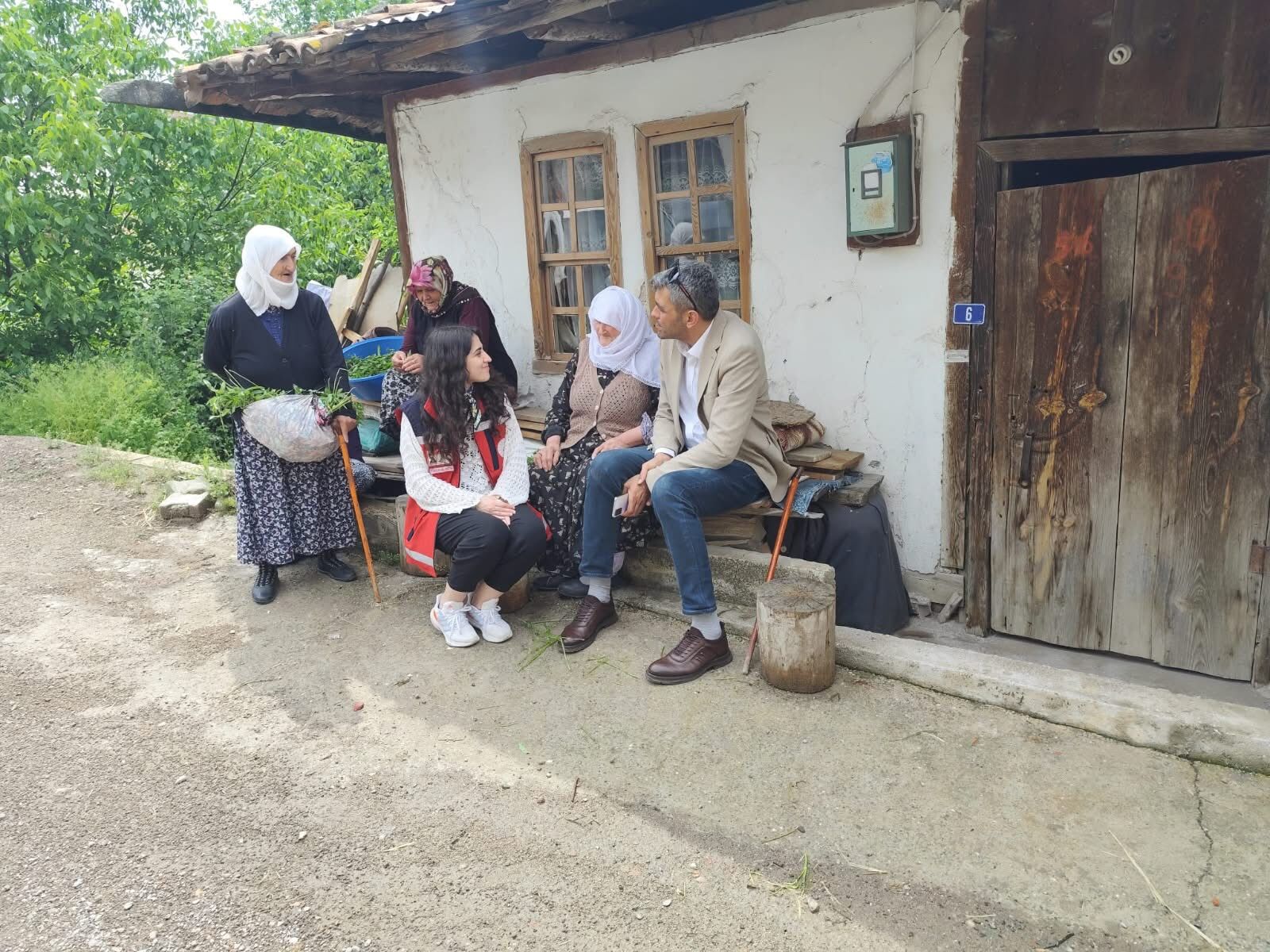 Valilikten Yalnız Yaşayan Yaşlılara Destek Ziyareti (3)