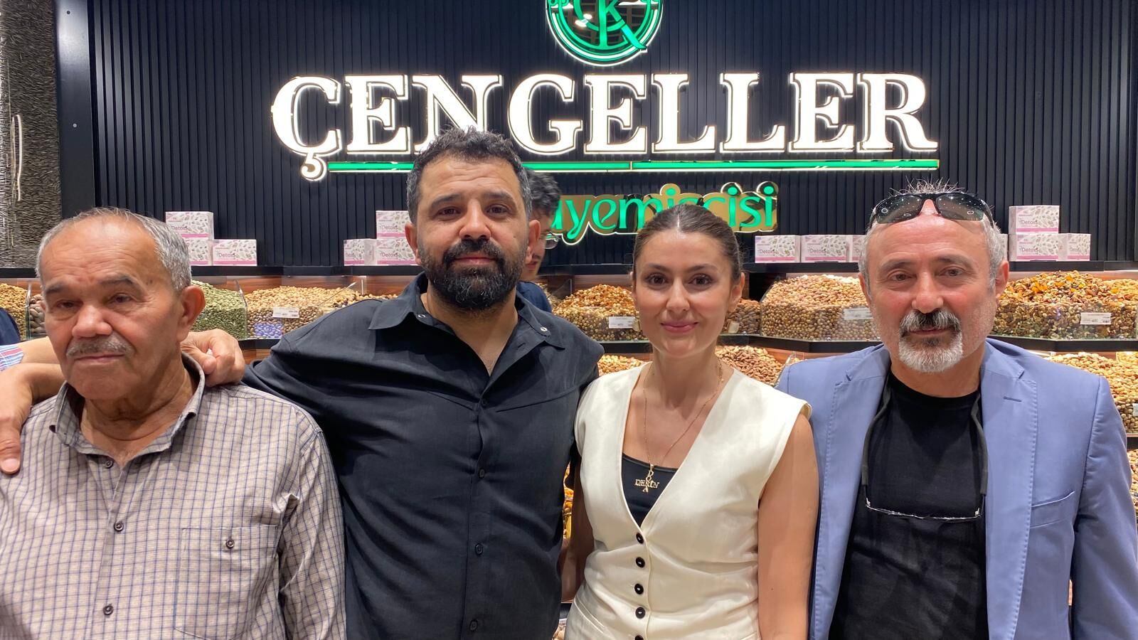 Çengeller Kuruyemişçisi İkinci Şubesini Dualarla Hizmete Açtı (7)