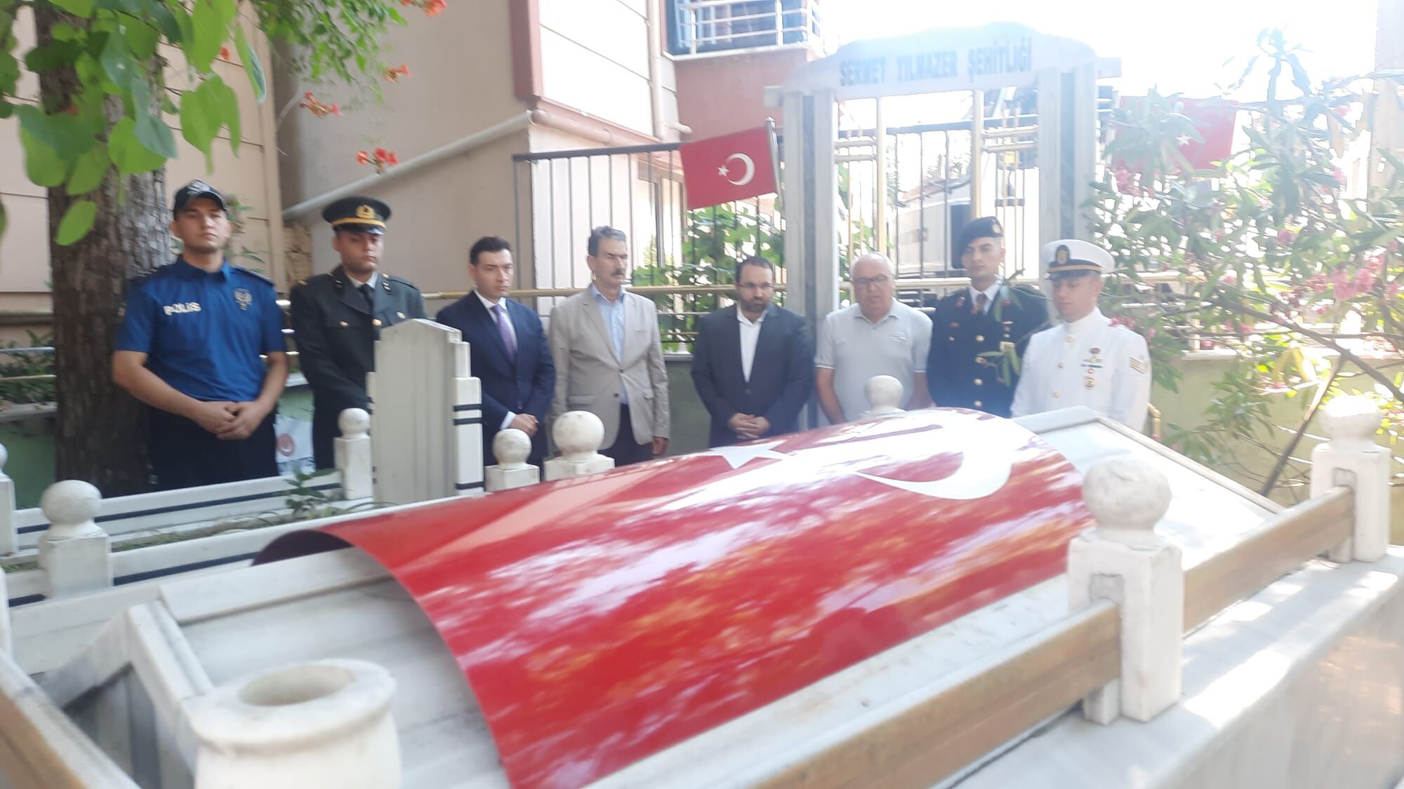 Cide’de 15 Temmuz Kapsamında Şehitlik Ziyareti Gerçekleştirildi (1)