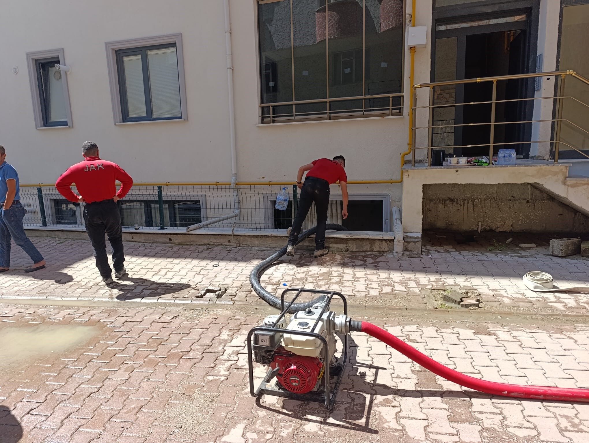 Cide'de Selin Yaraları Sarılıyor 800 Personel Sahada (3)