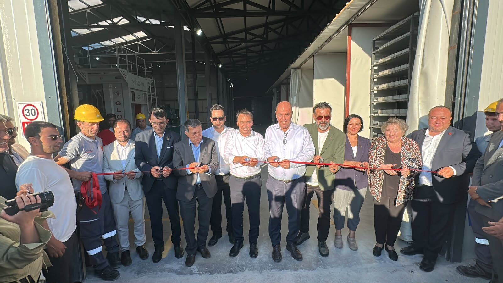 Kastamonu Belediyesi’nin 50 Milyon Liralık Parke Tesisi Açıldı