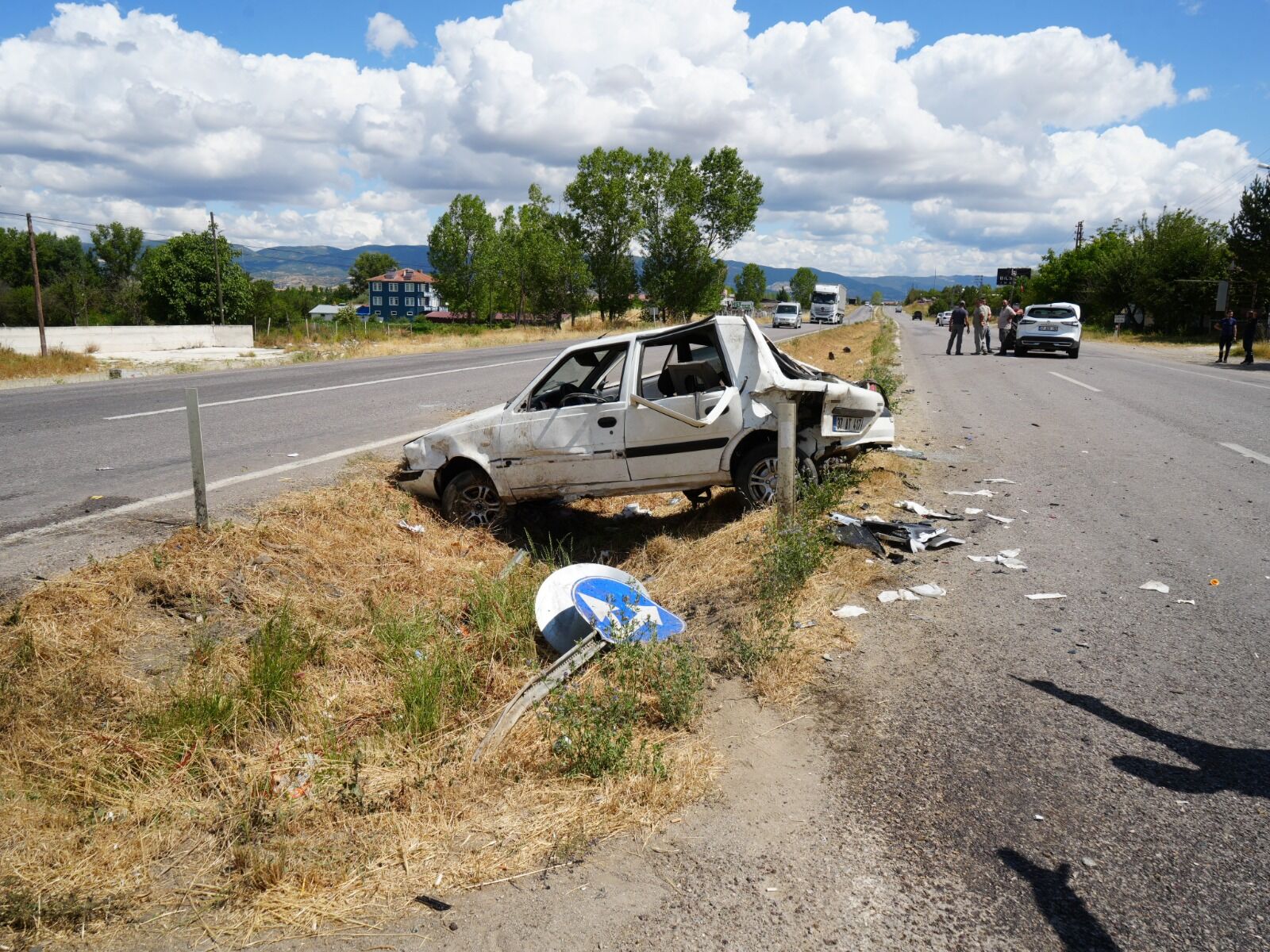 Kastamonu'da Cip Ile Otomobil Çarpıştı 1'I Ağır 5 Yaralı (1)