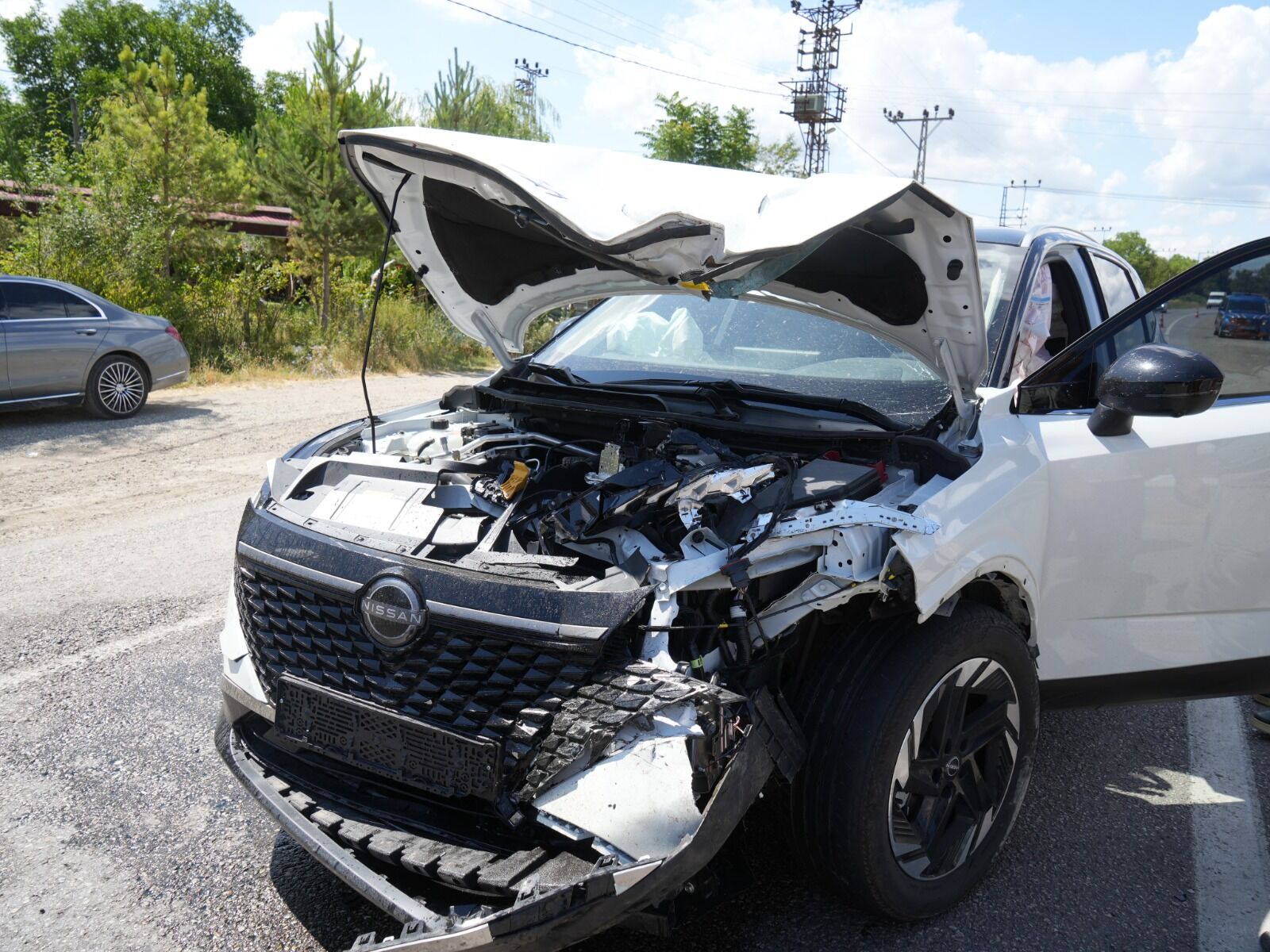 Kastamonu'da Cip Ile Otomobil Çarpıştı 1'I Ağır 5 Yaralı (3)