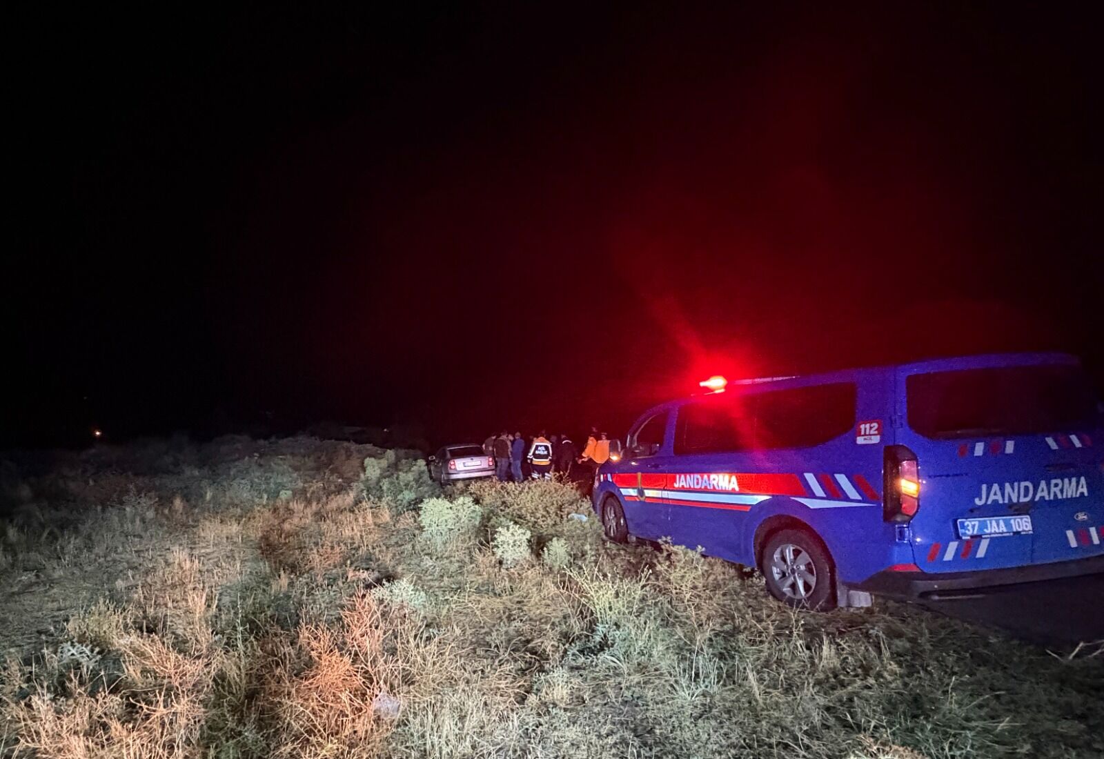 Kastamonu'da Korkunç Anlar Yoldan Çıkan Araç Şarampole Uçtu! (2)