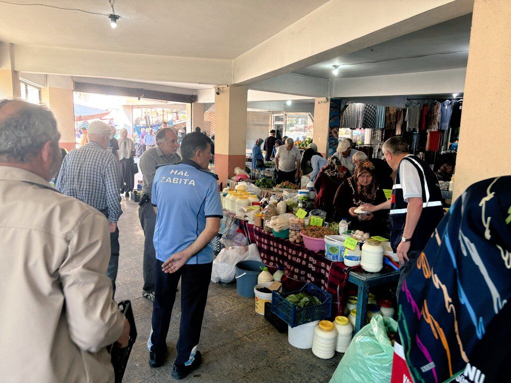 Kastamonu’da Pazar Tezgahlarına Sıkı Denetim (3)