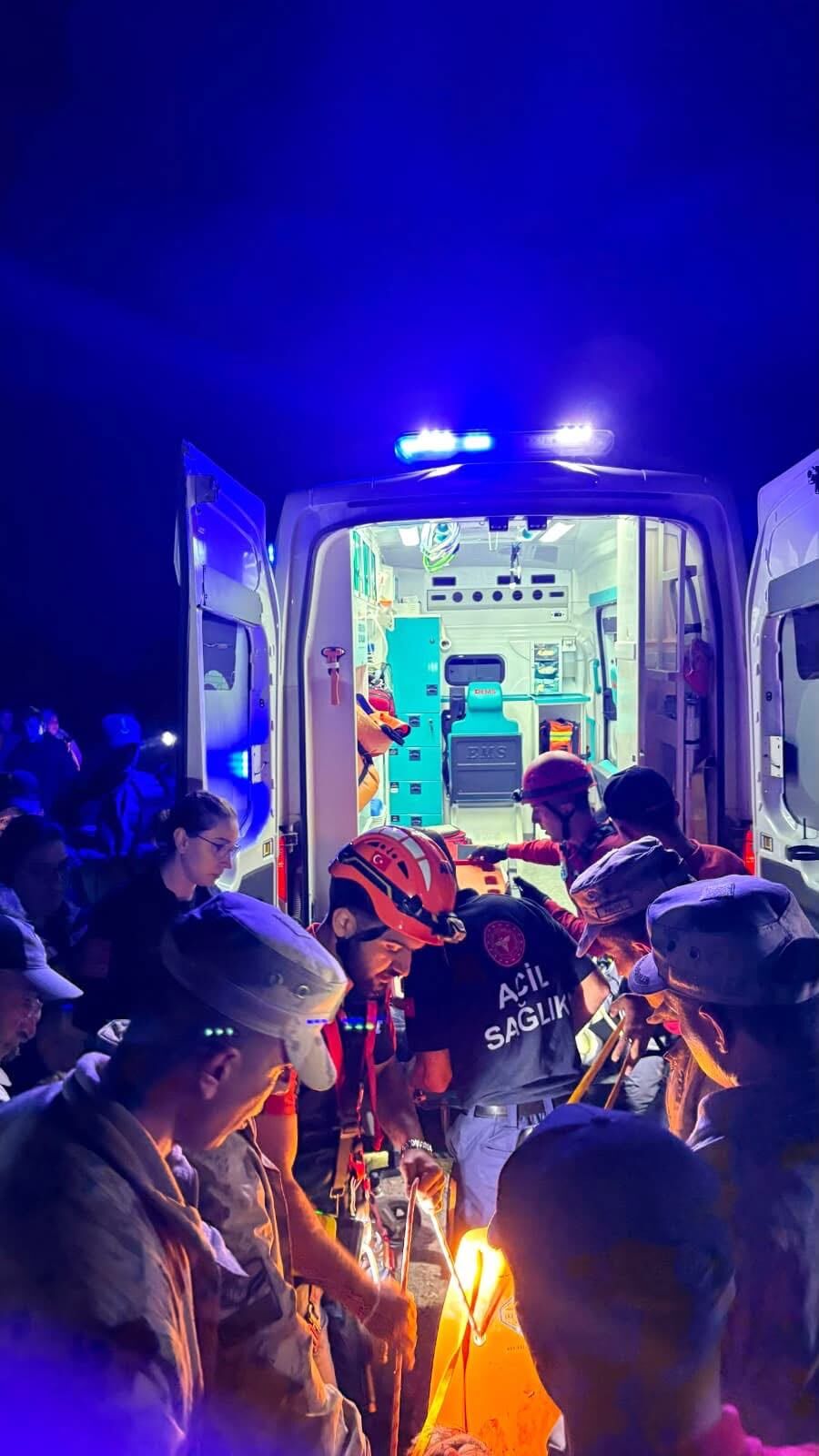 Kastamonu'da Uçurumdan Kurtarılma Operasyonu (1)