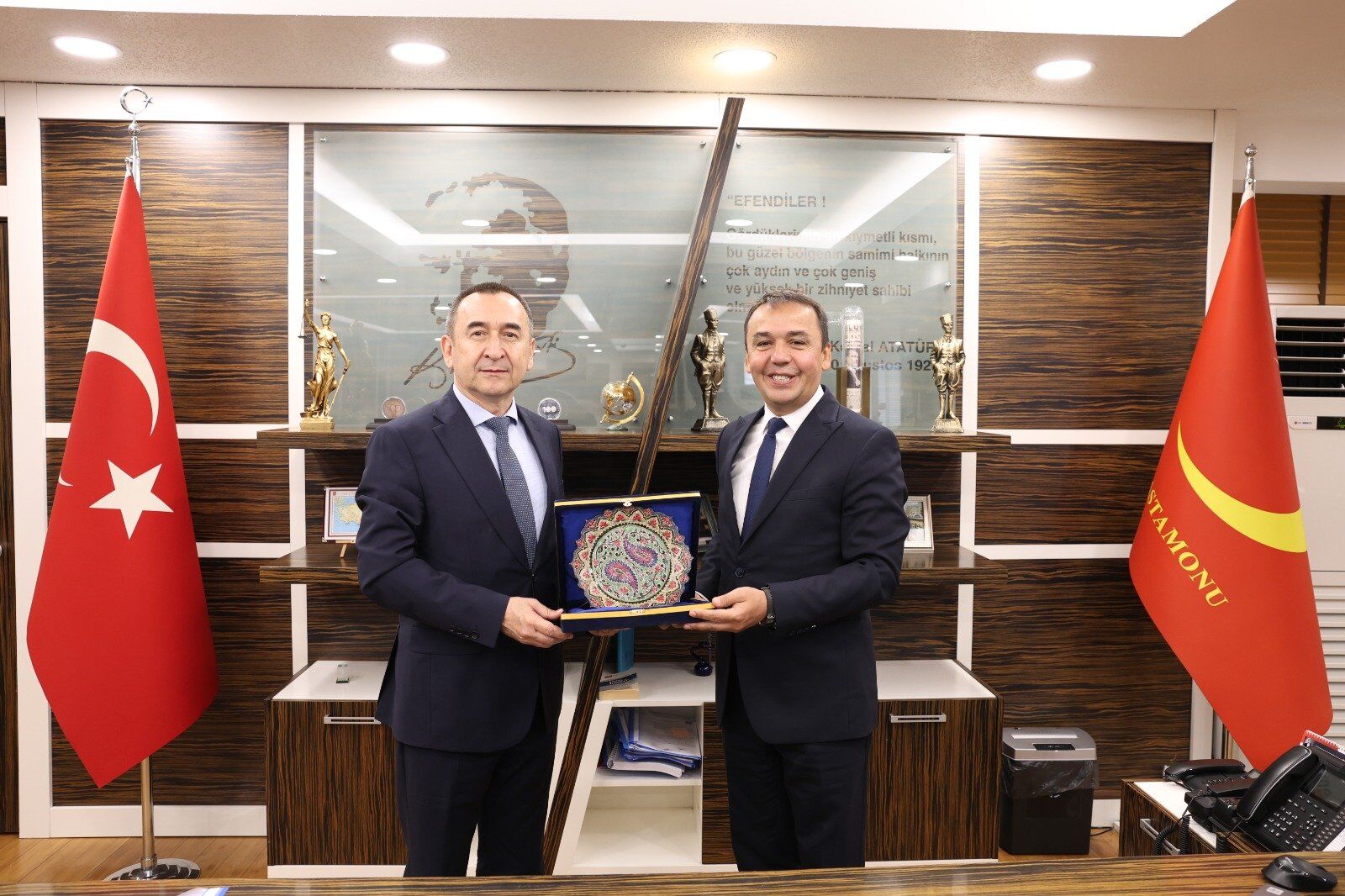 Ozbekistan Buyukelcisinden Kastamonu Belediyesi'ni Ziyaret (2)