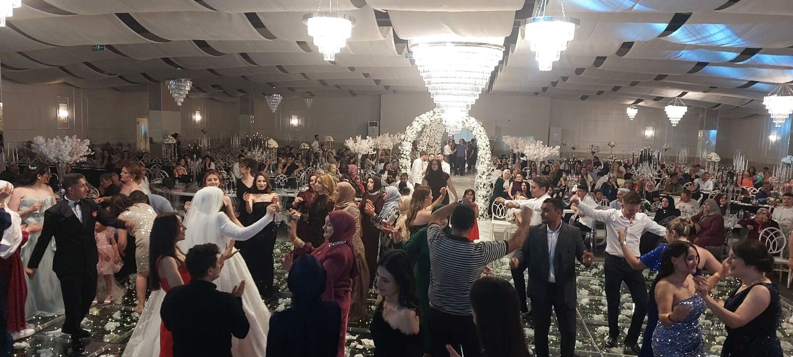Pınar Ile Mahmut Ömür Boyu Mutluluğa Evet Dedi (3)