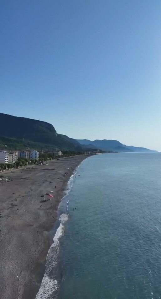 Selden Iki Gün Sonra Cide Sahillerinde Hayat Normale Döndü (2)