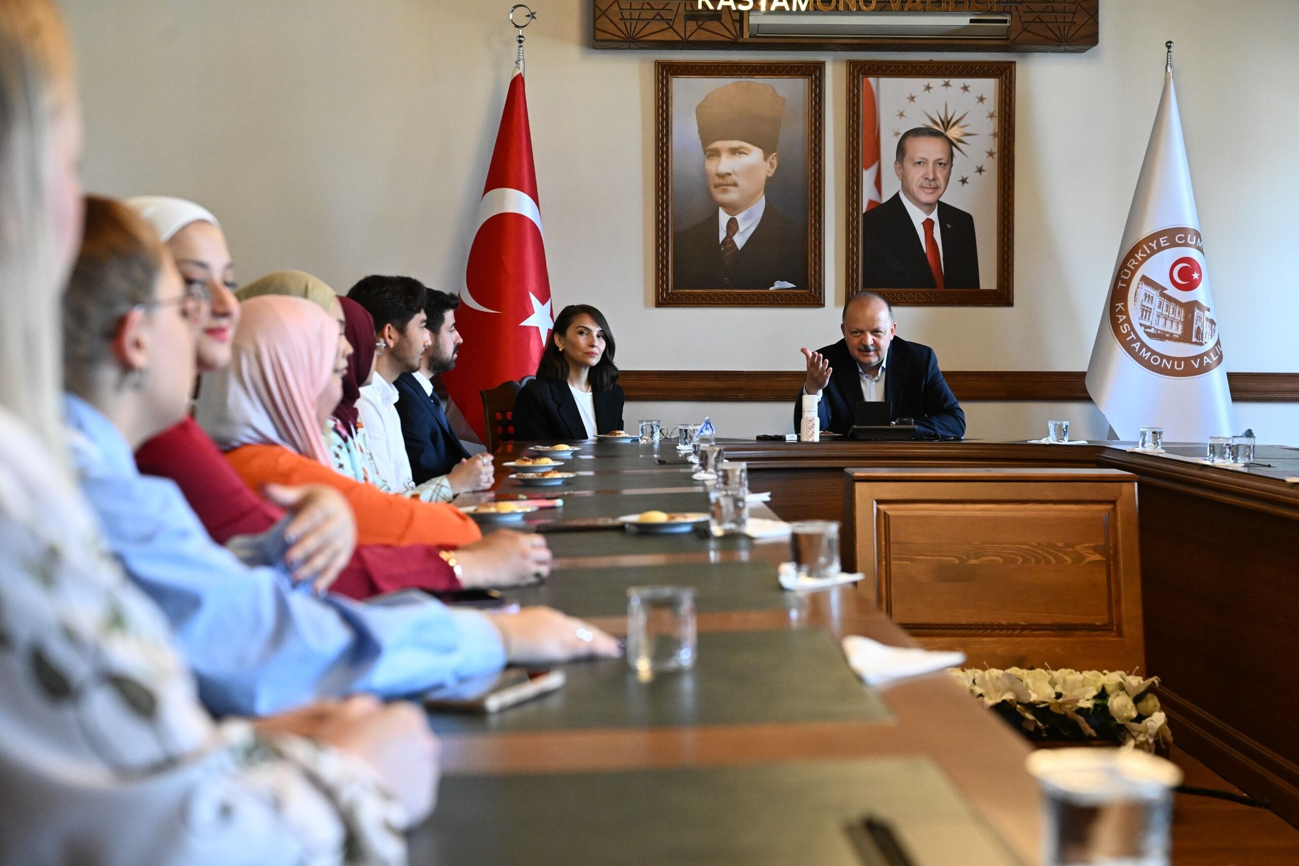 Vali Meftun Dallı, Uluslararası Öğrencilerle Buluştu1