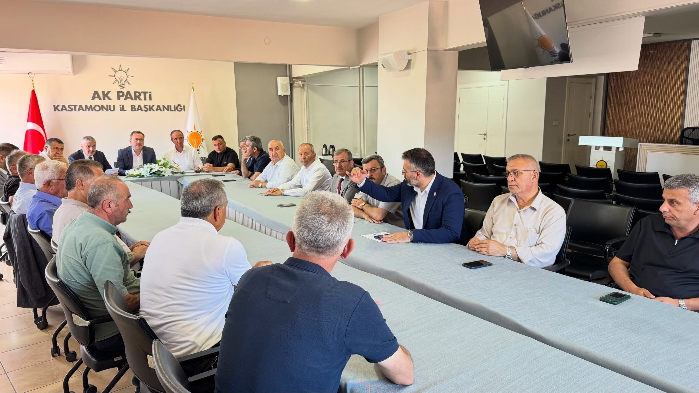 Ak Parti'de Ağustos Mesaisi İgm Grubu Toplandı1