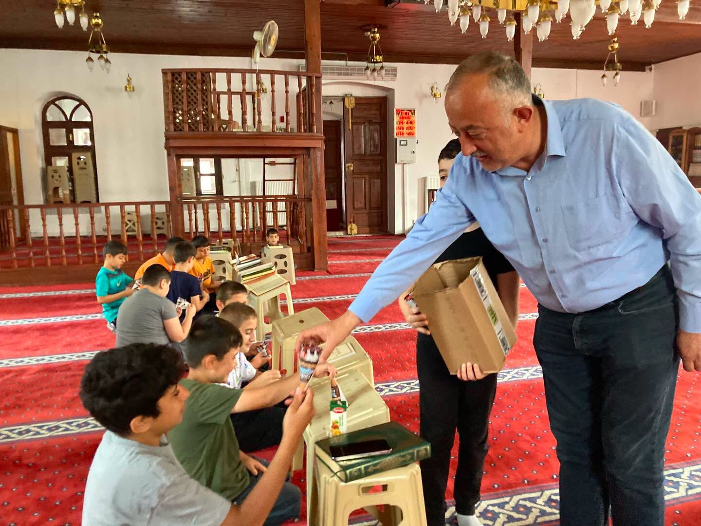 Araç’ta Başkan Yazkan’dan Kur’an Kursu Öğrencilerine Ziyaret