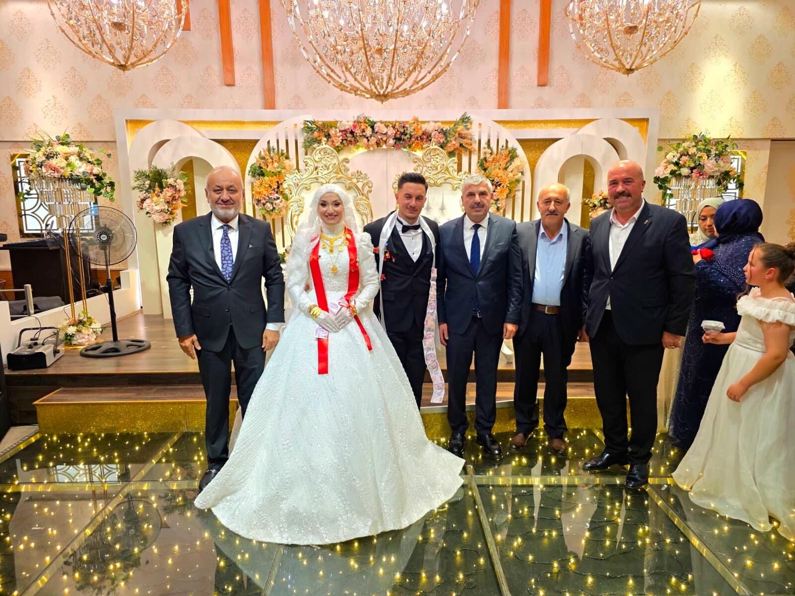 Betul Metin Dunya Evine Girdi (1)