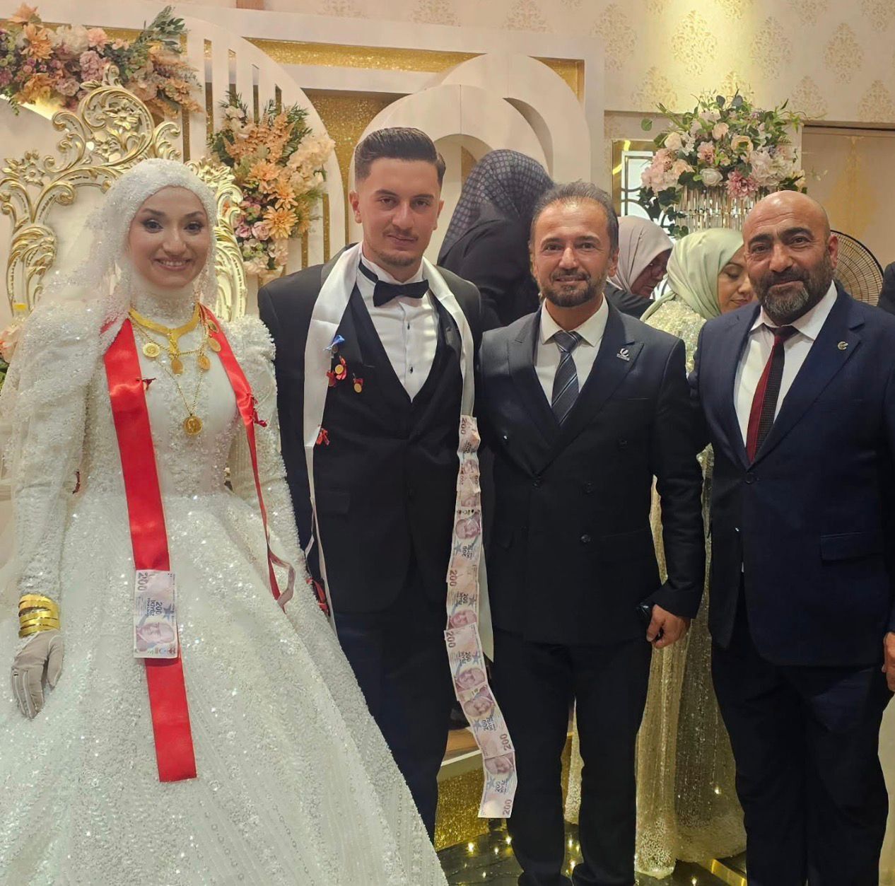 Betul Metin Dunya Evine Girdi (4)