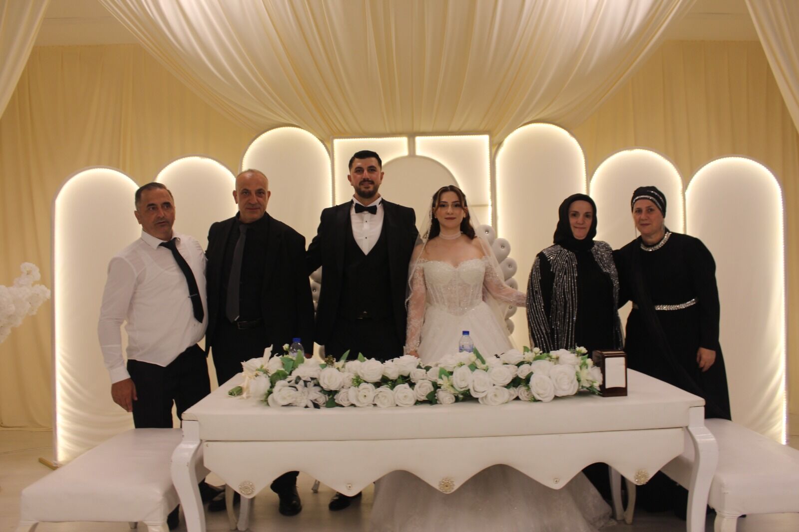 Çiğdem Ve Berkay Çifti Mutluluğa Evet Dedi (2)