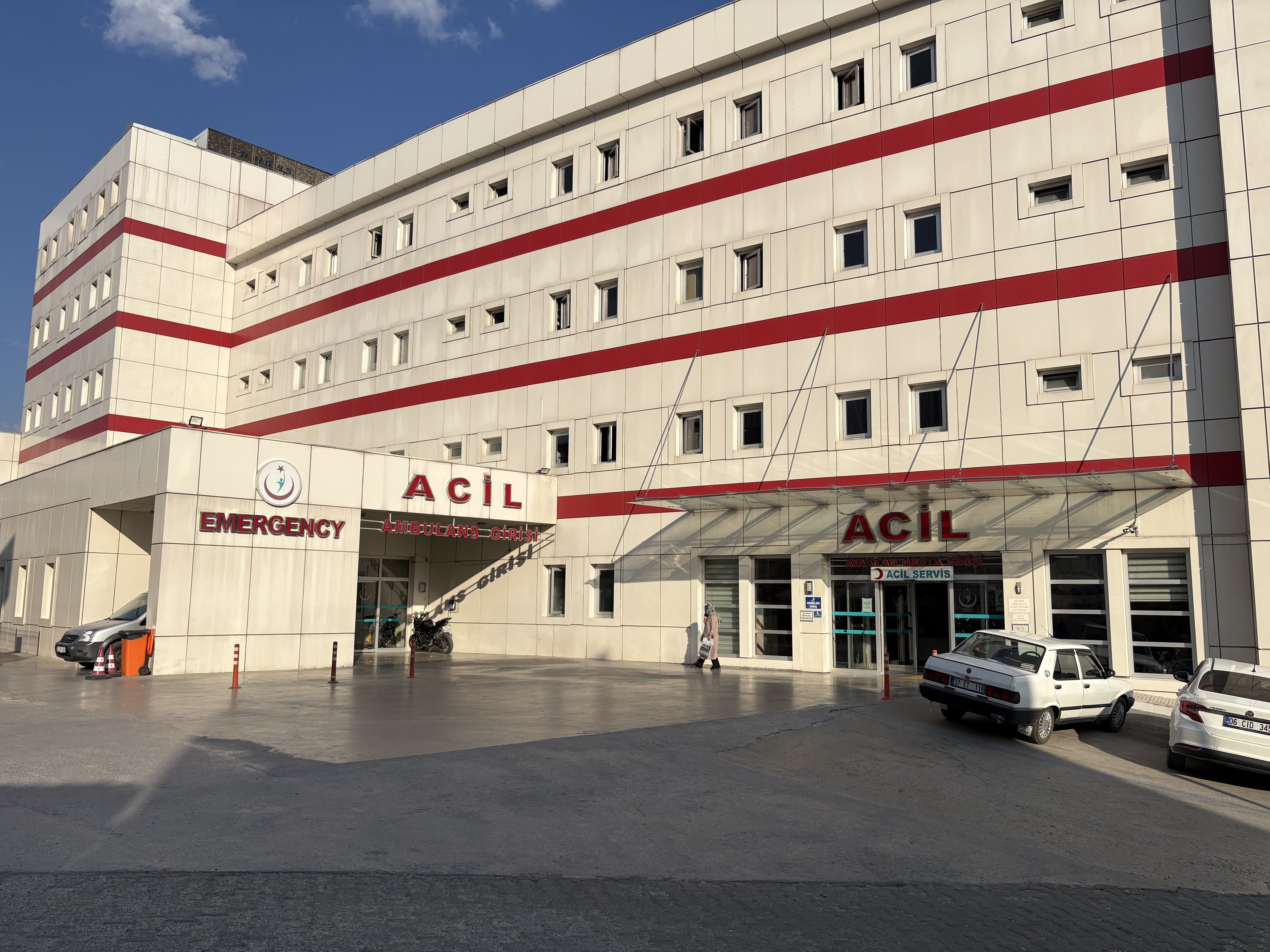 Çorum Fk'lı Futbolcu Ve Eşi Kastamonu'da Tırla Çarpıştı! (2)