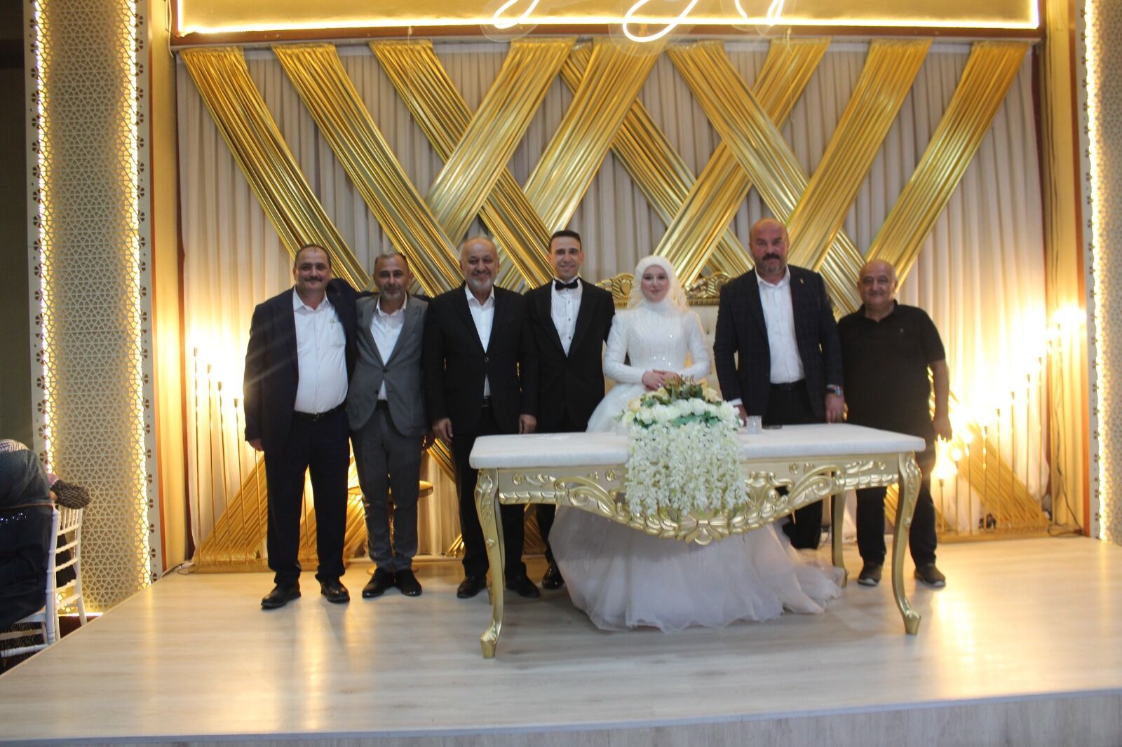 Demircioğlu Ve Tekinışık Ailelerinin Mutlu Günü1