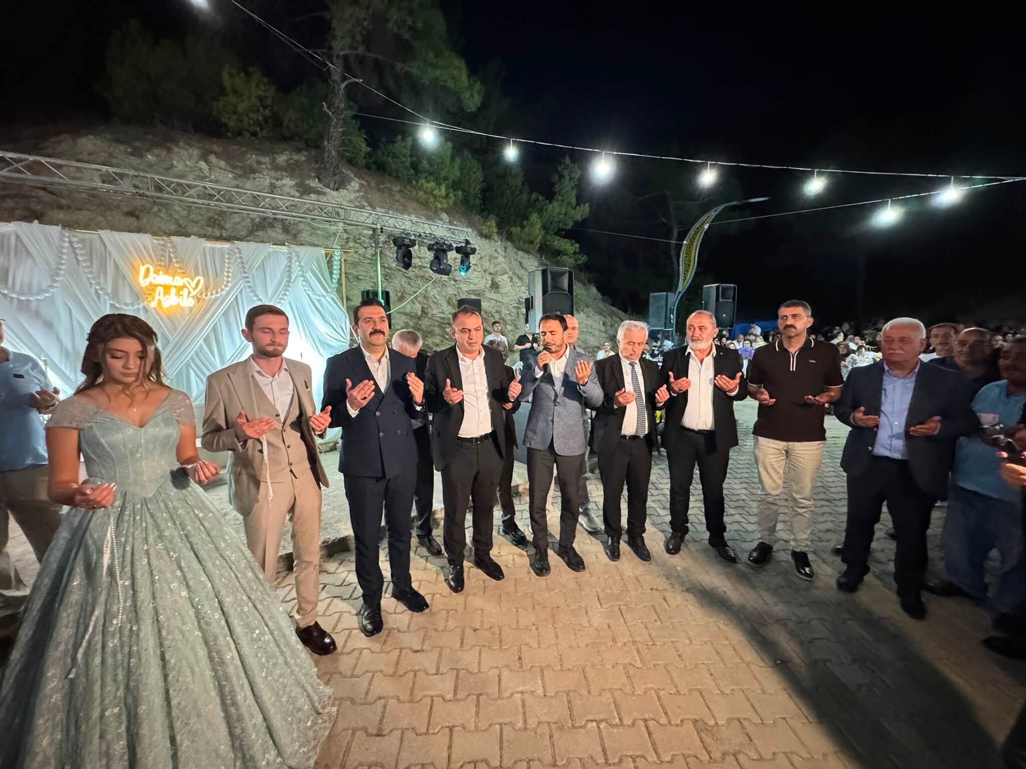 Hanonu Yamalının Kızı Nisanlandi (1)