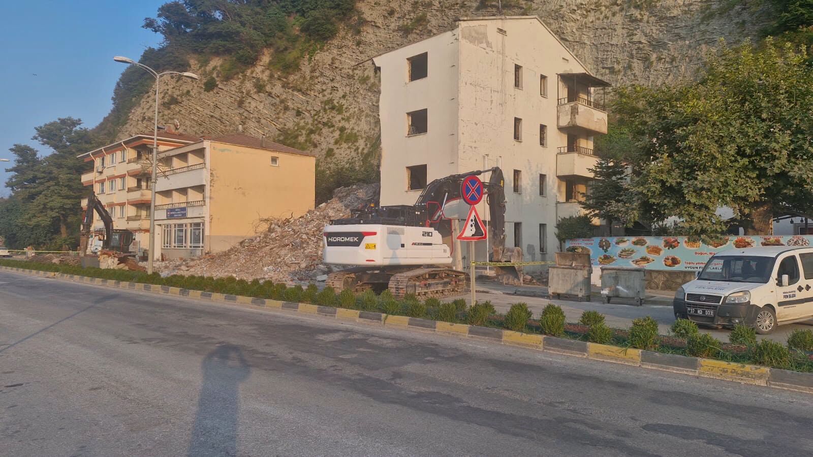 İnebolu’da O Cadde Trafiğe Kapatıldı!1