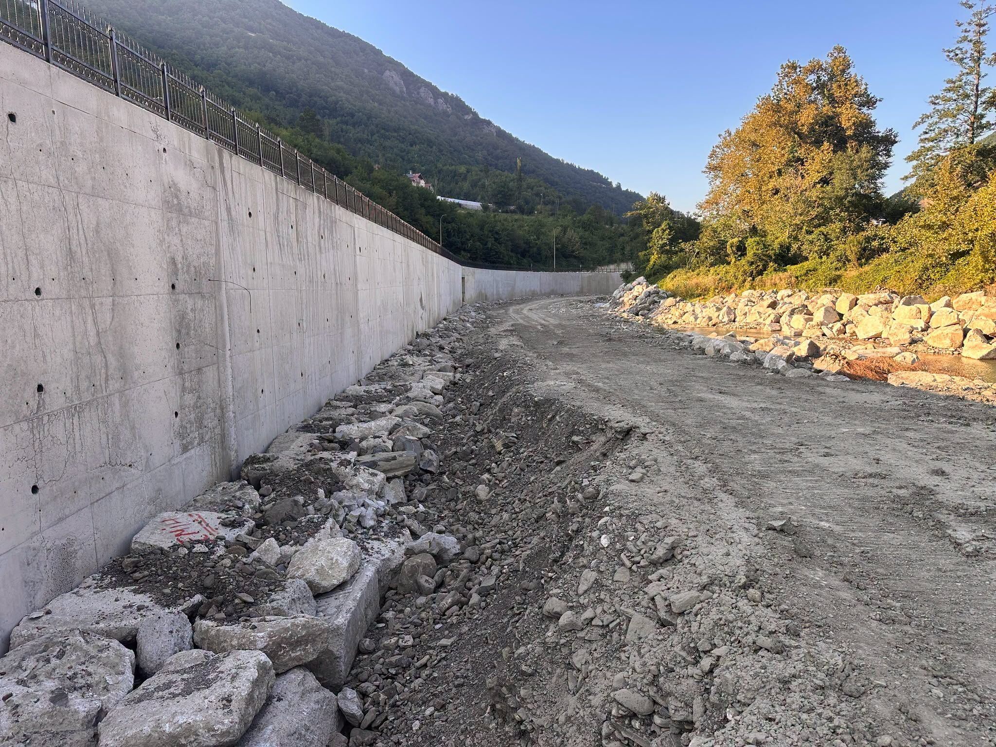İş Makineleri Kontak Kapattı! Çalışmalar Bir Anda Durdu3